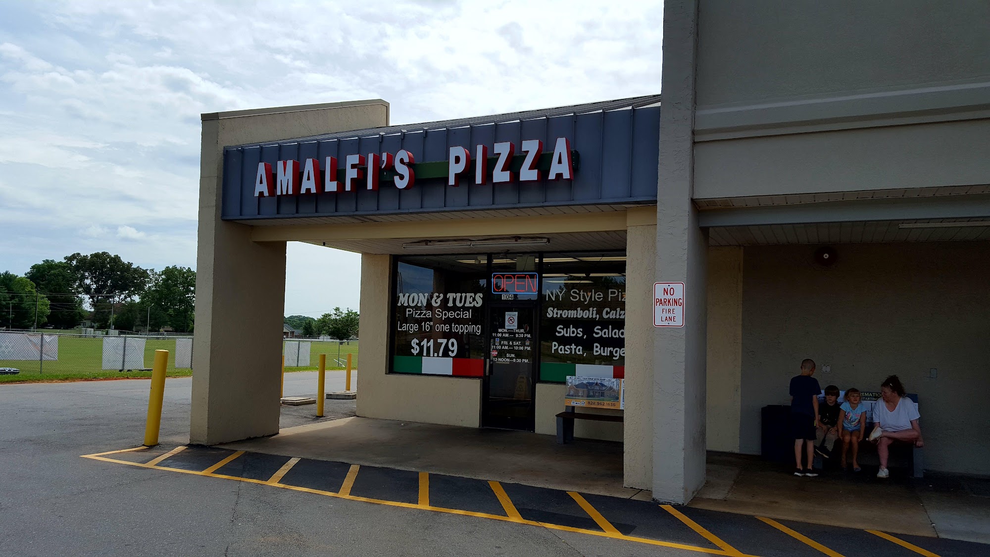 Amalfi's Pizza of Conover