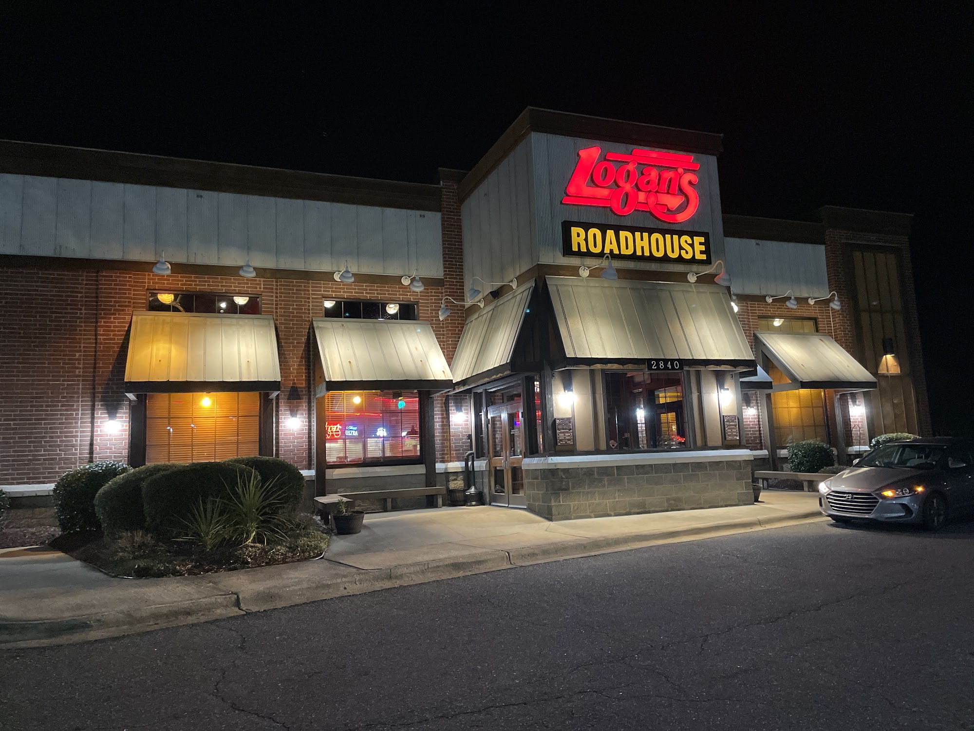 Logan's Roadhouse