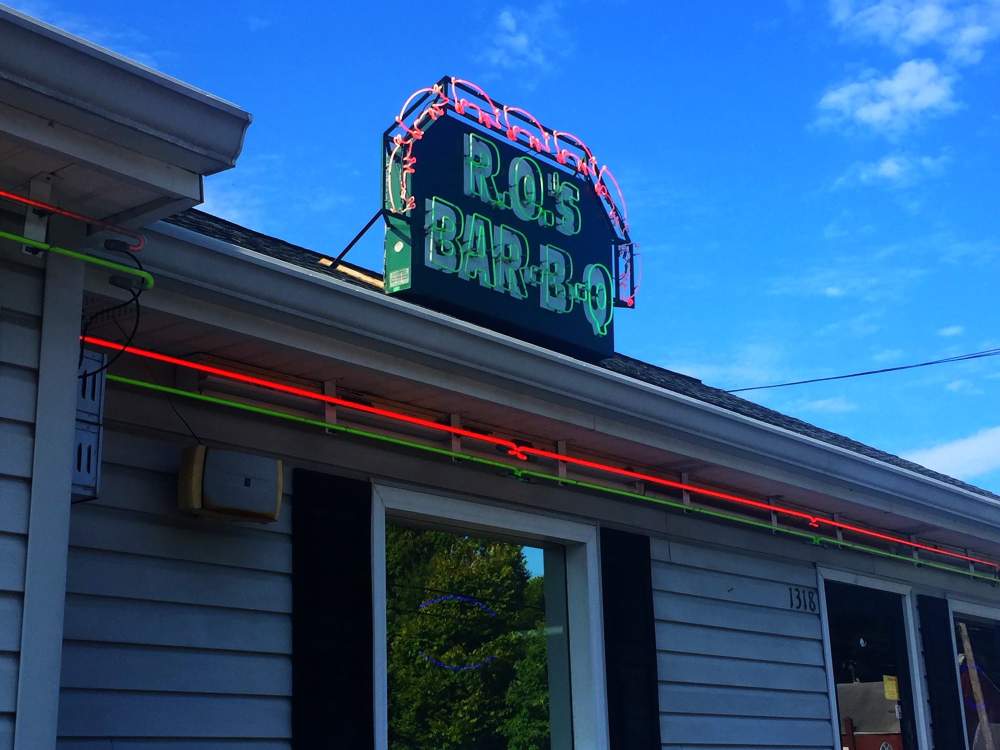 R.O.'s Bar-B-Cue