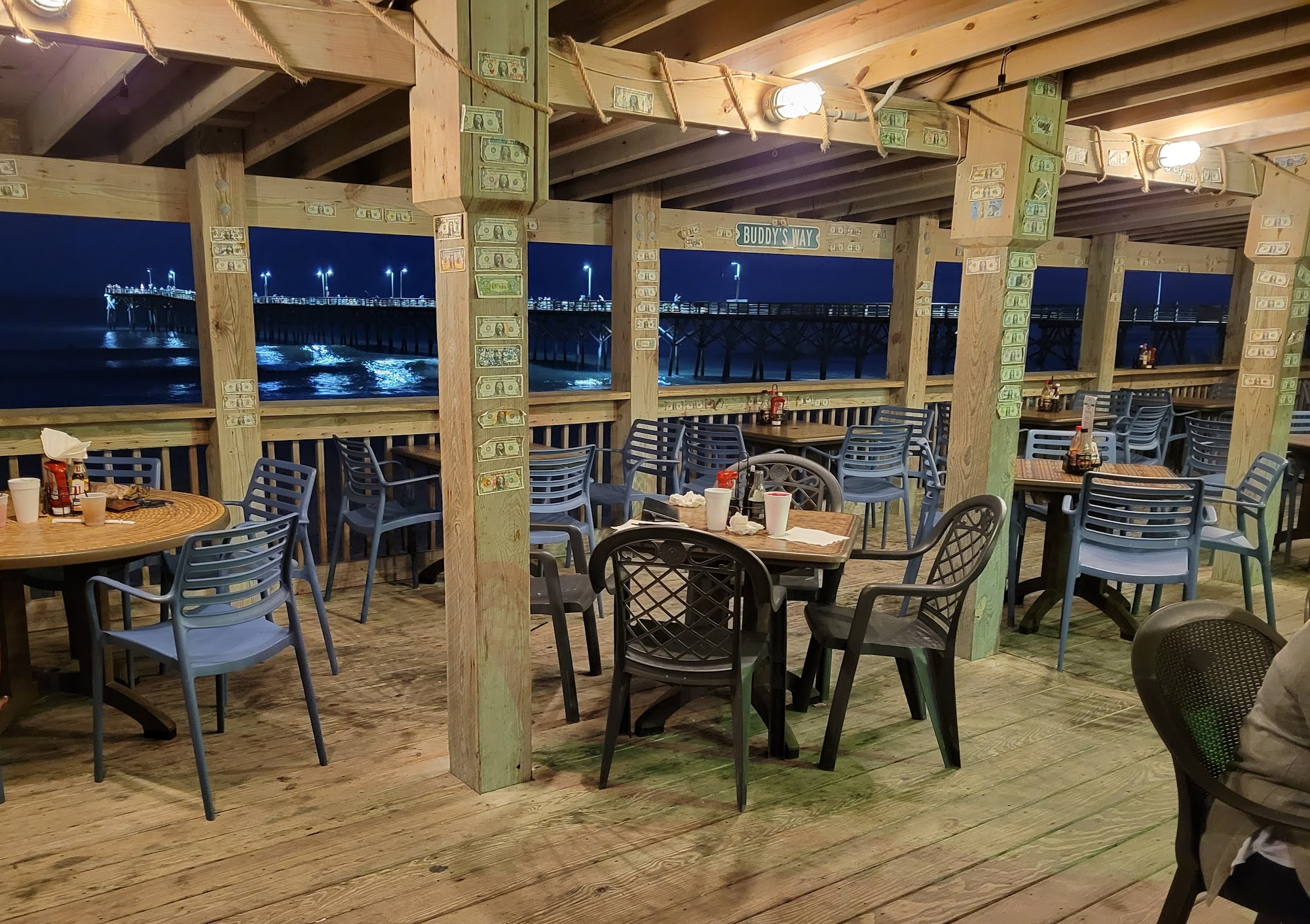 Buddy's Crab House & Oyster Bar