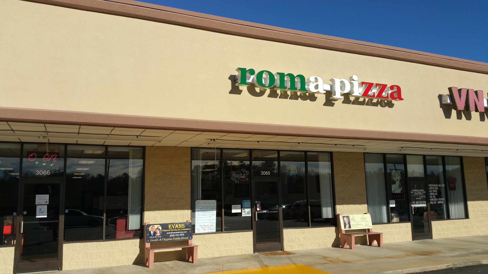 Roma Pizza Family Restaurant