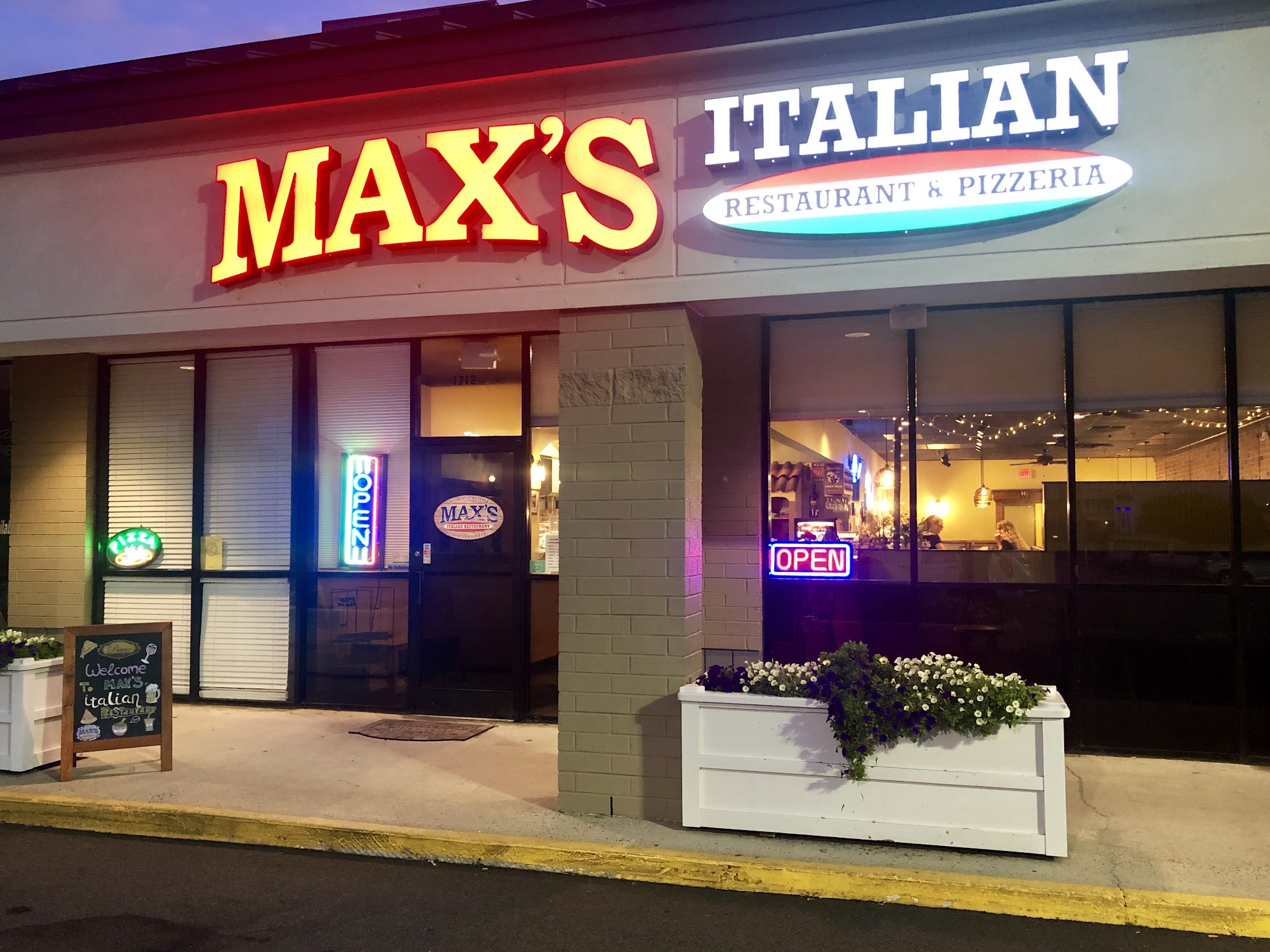 Max's Italian Restaurant & Pizzeria