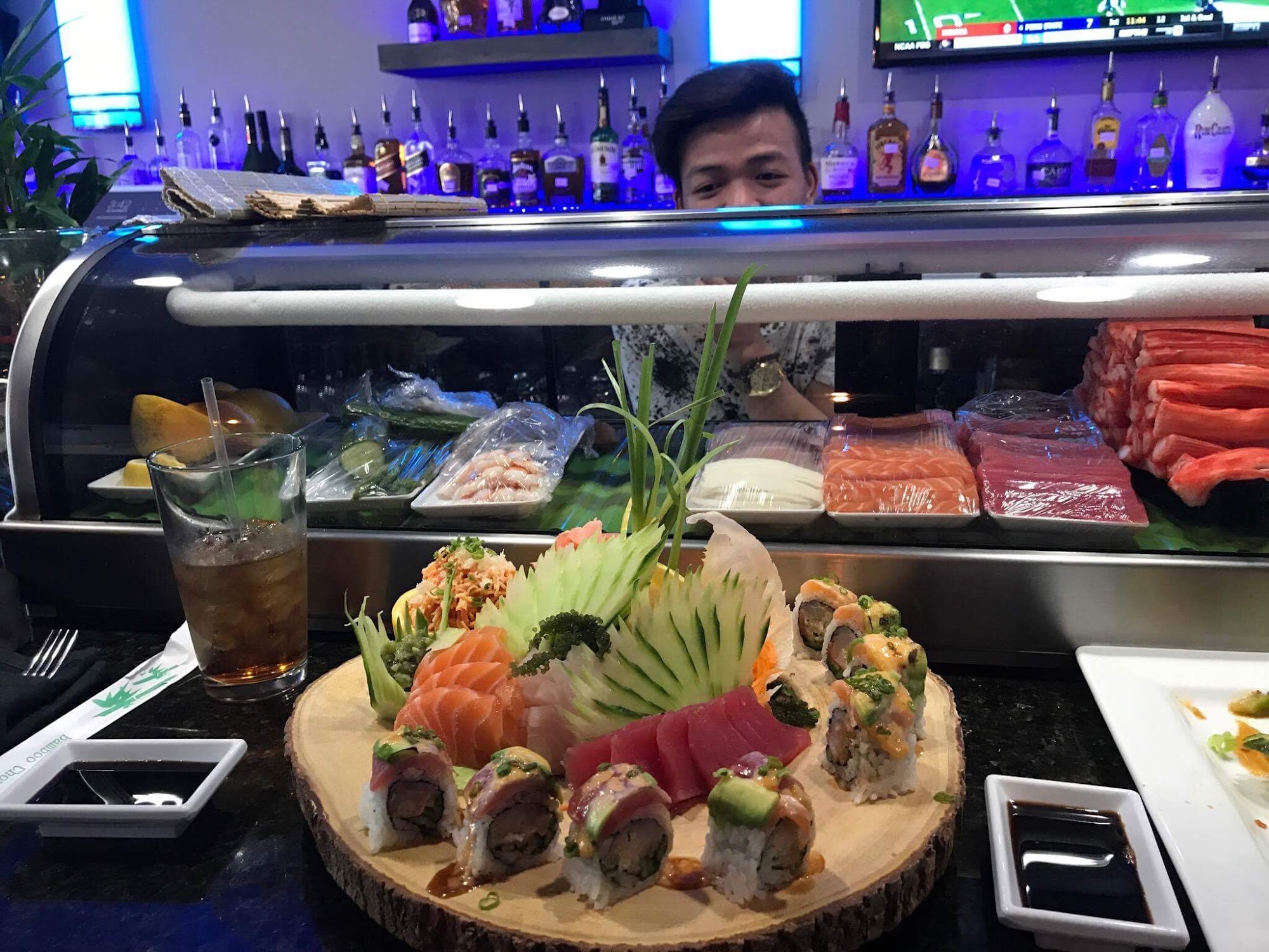 iPho Sushi Kitchen & Bar