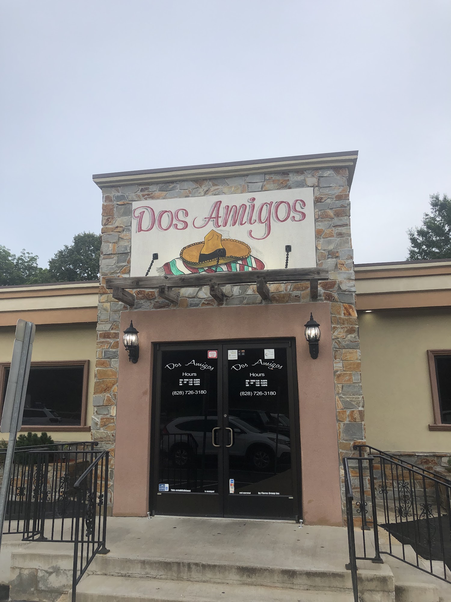 Dos Amigos