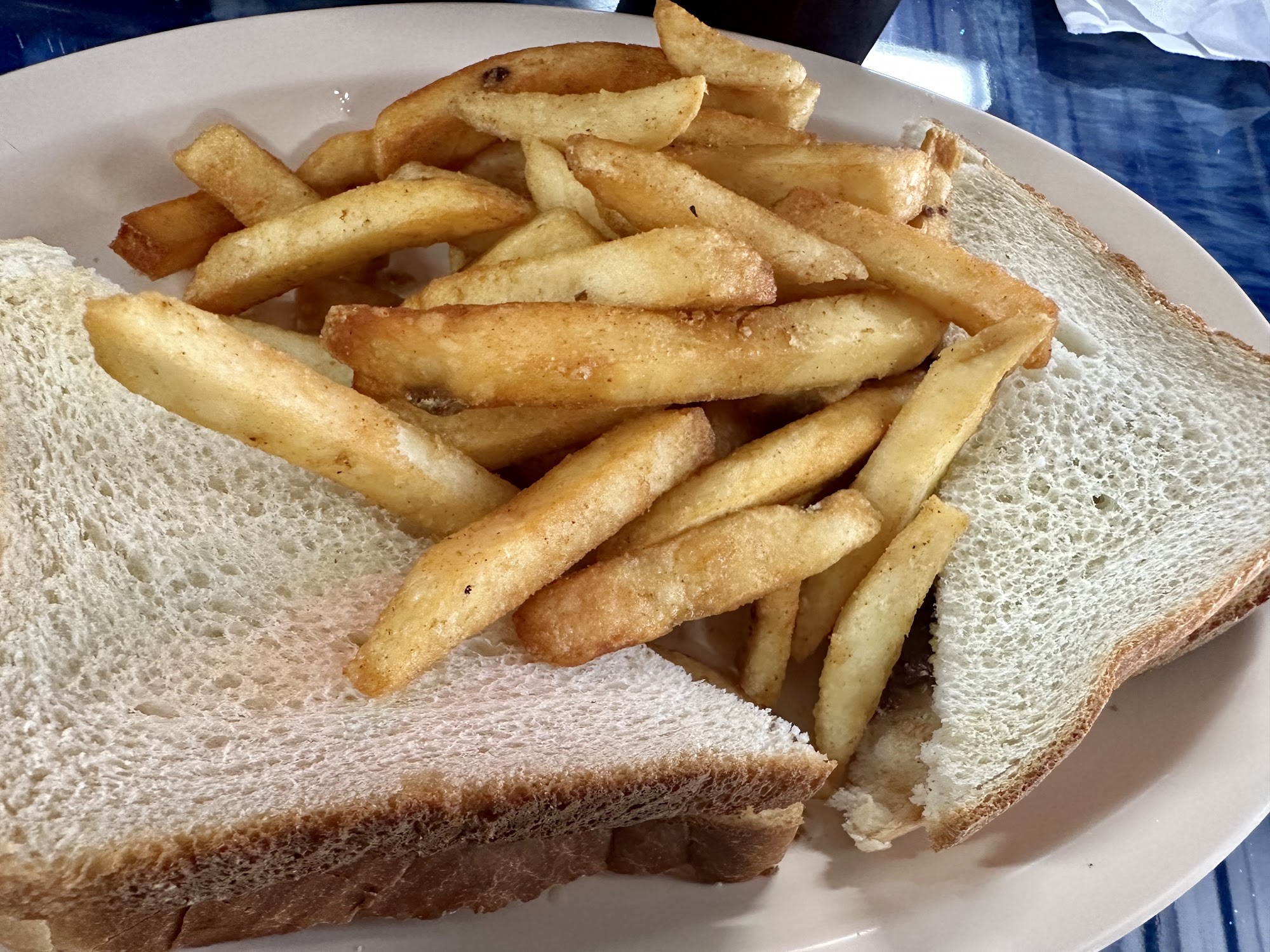 Clarence's Friendly Lunch