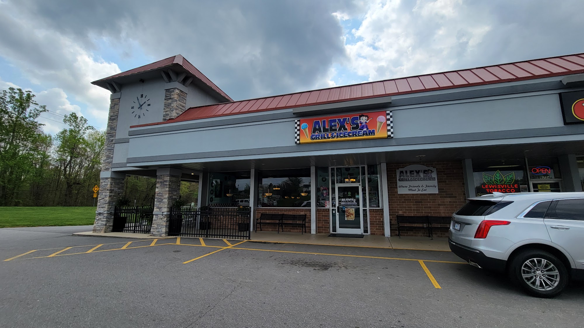 Alex's Grill and Ice Cream