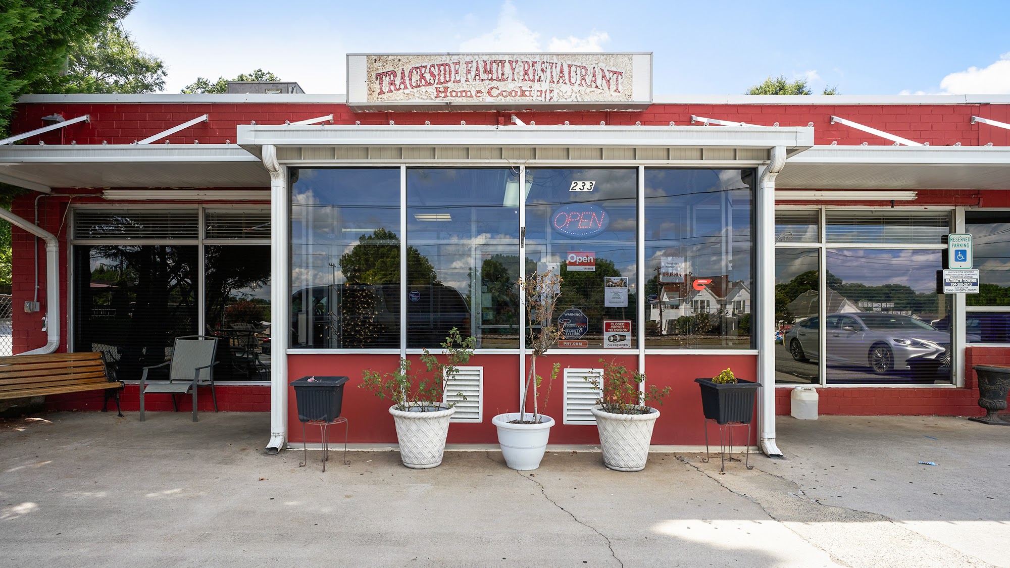 Trackside Restaurant