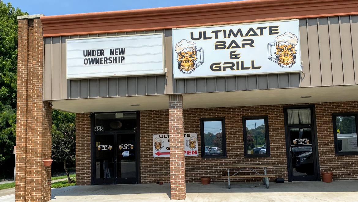 Ultimate Bar & Grill