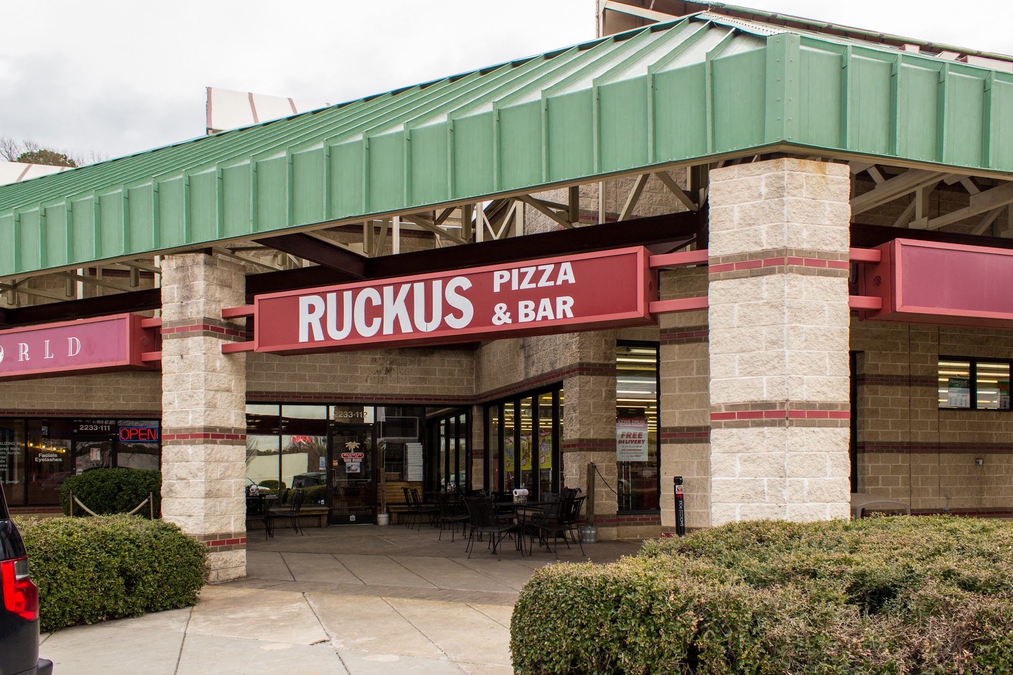 Ruckus Pizza and Bar