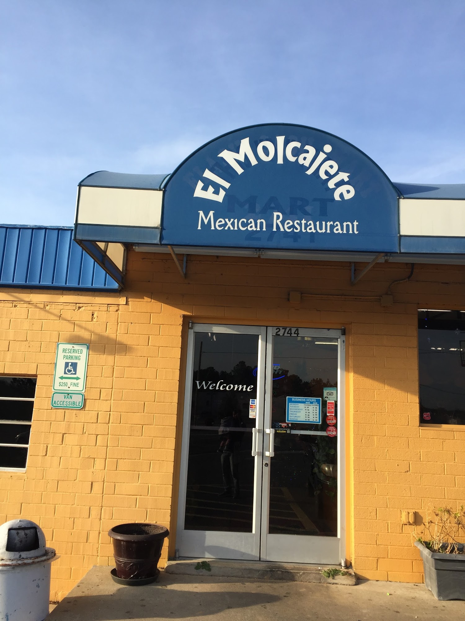 El Molcajete Authentic Mexican Cuisine