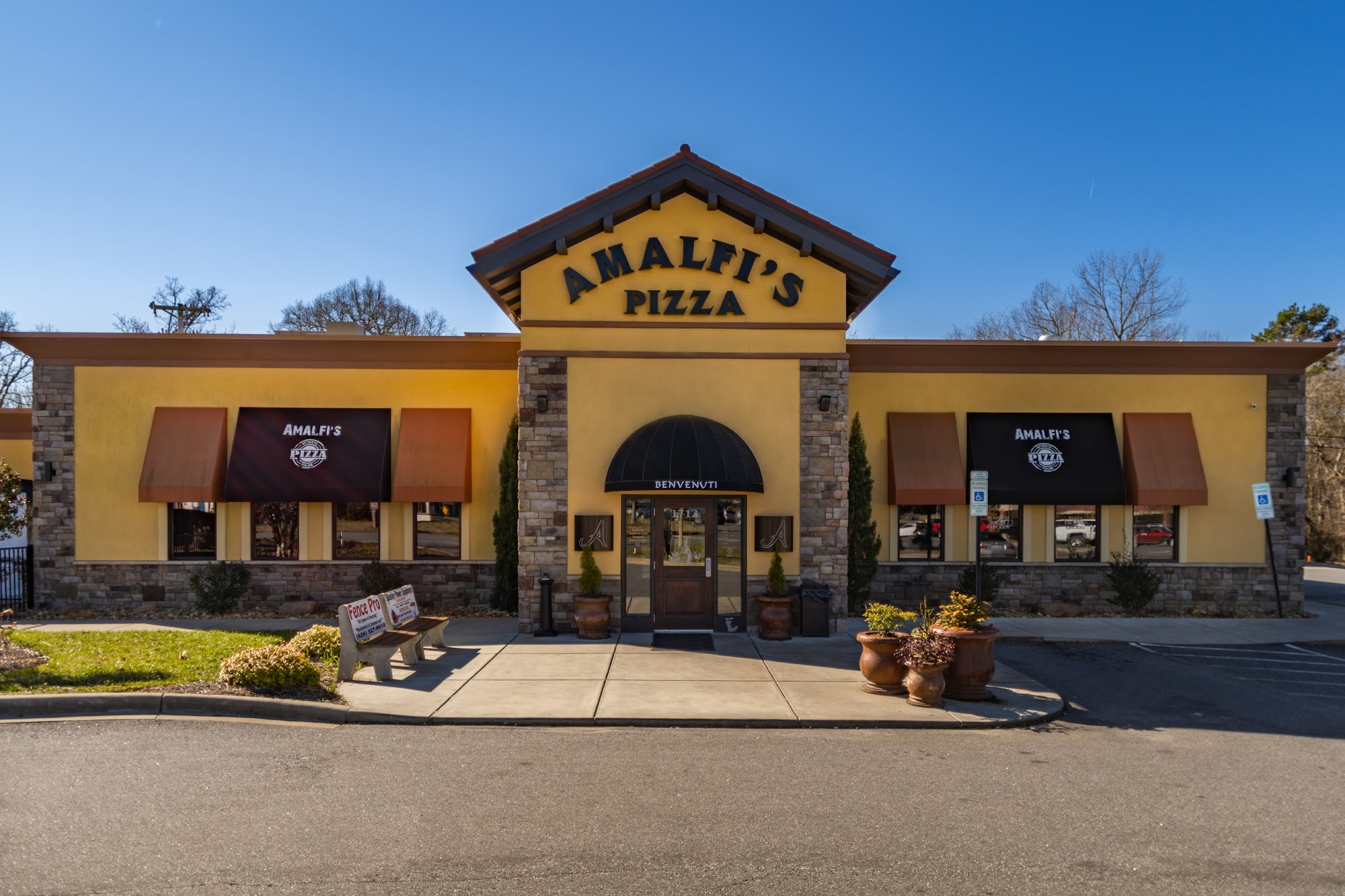 Amalfi's Pizza Italian Restaurant 1712 Old Wilkesboro Rd, Statesville, NC 28625