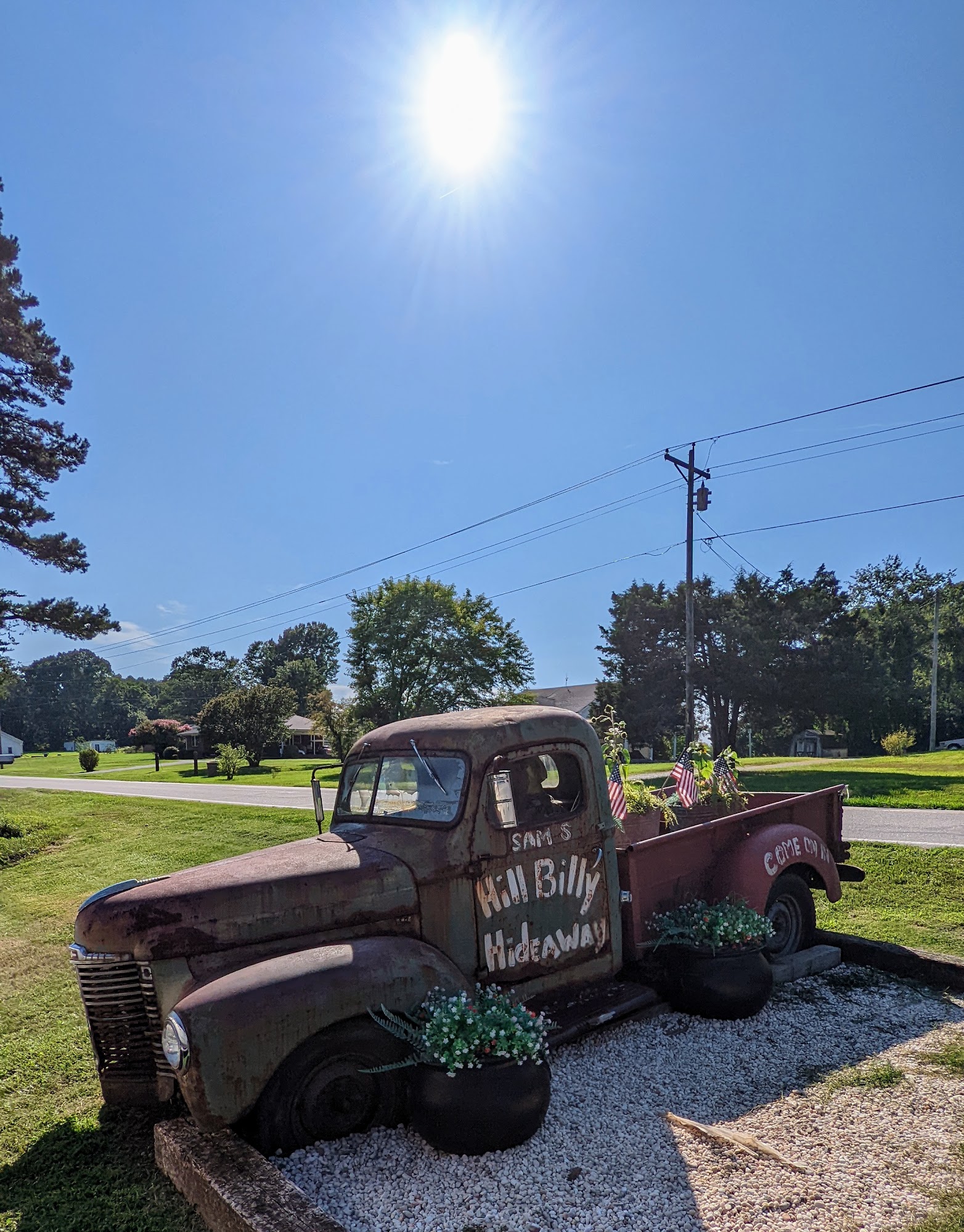 Hillbilly Hide-A-Way Restaurant