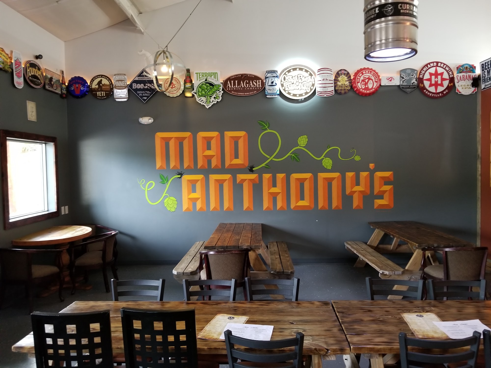 Mad Anthony's Taproom & Restaurant