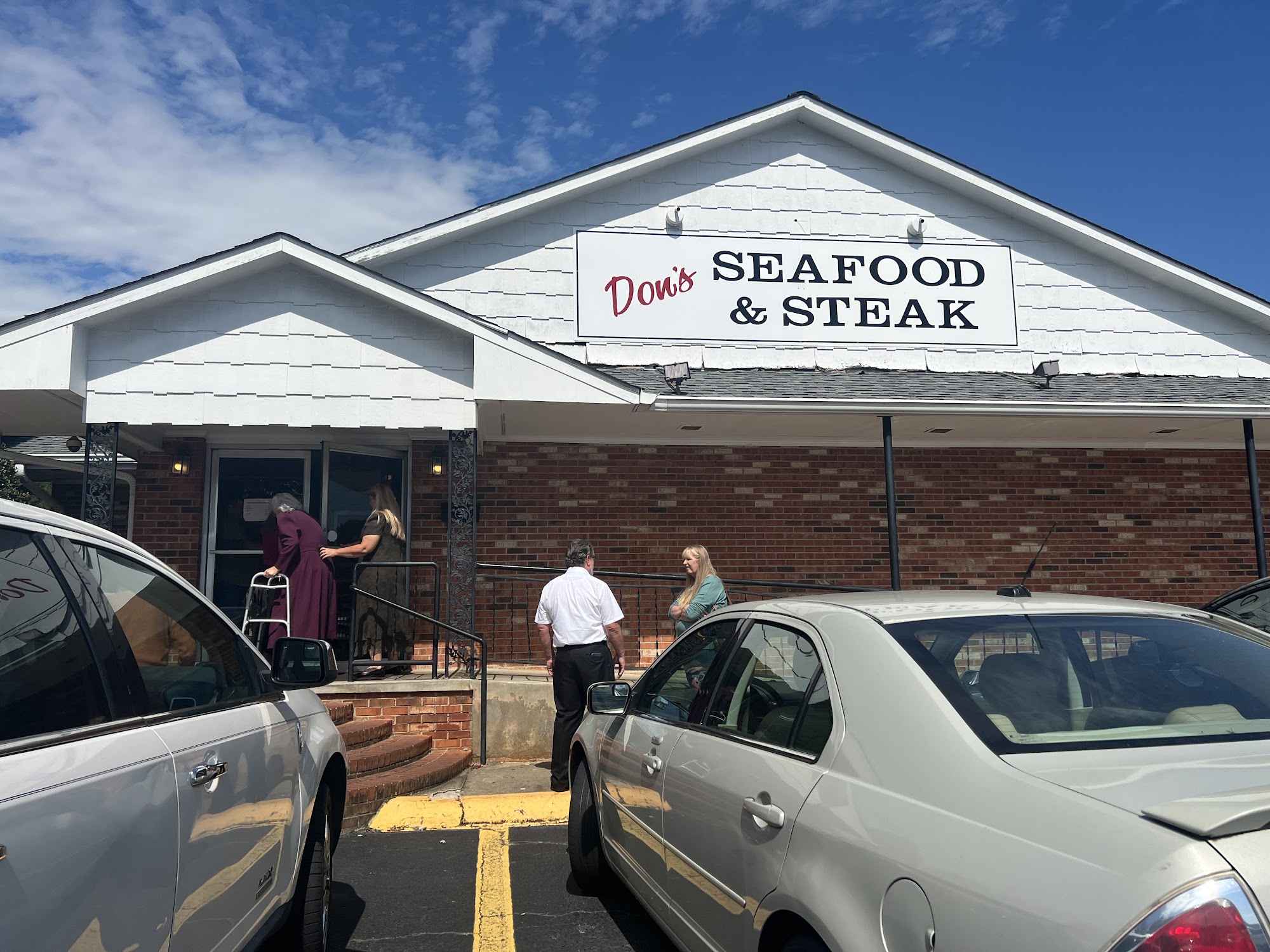 Don's Seafood & Steak House