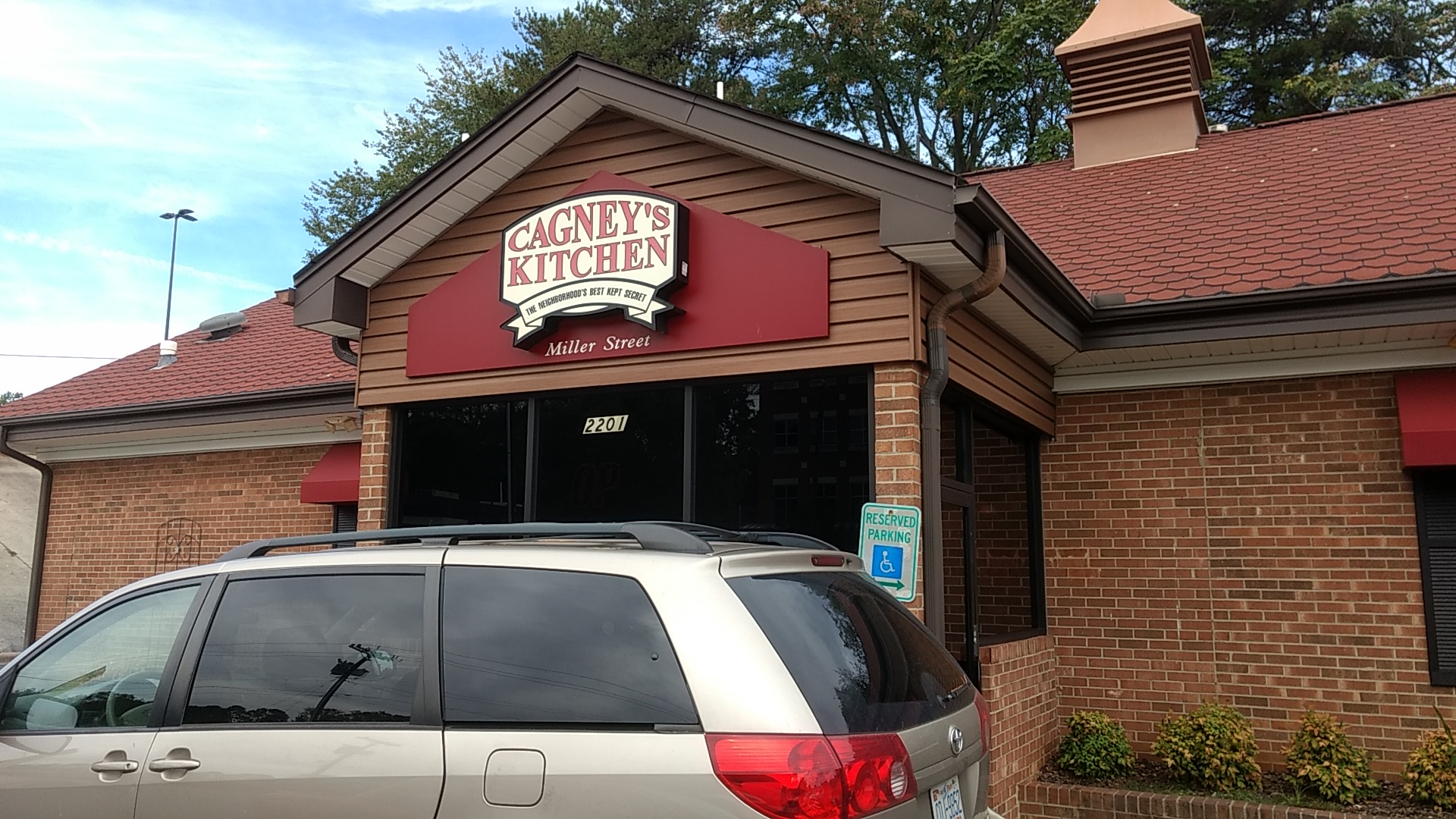 Cagney's Kitchen - Cloverdale Ave.