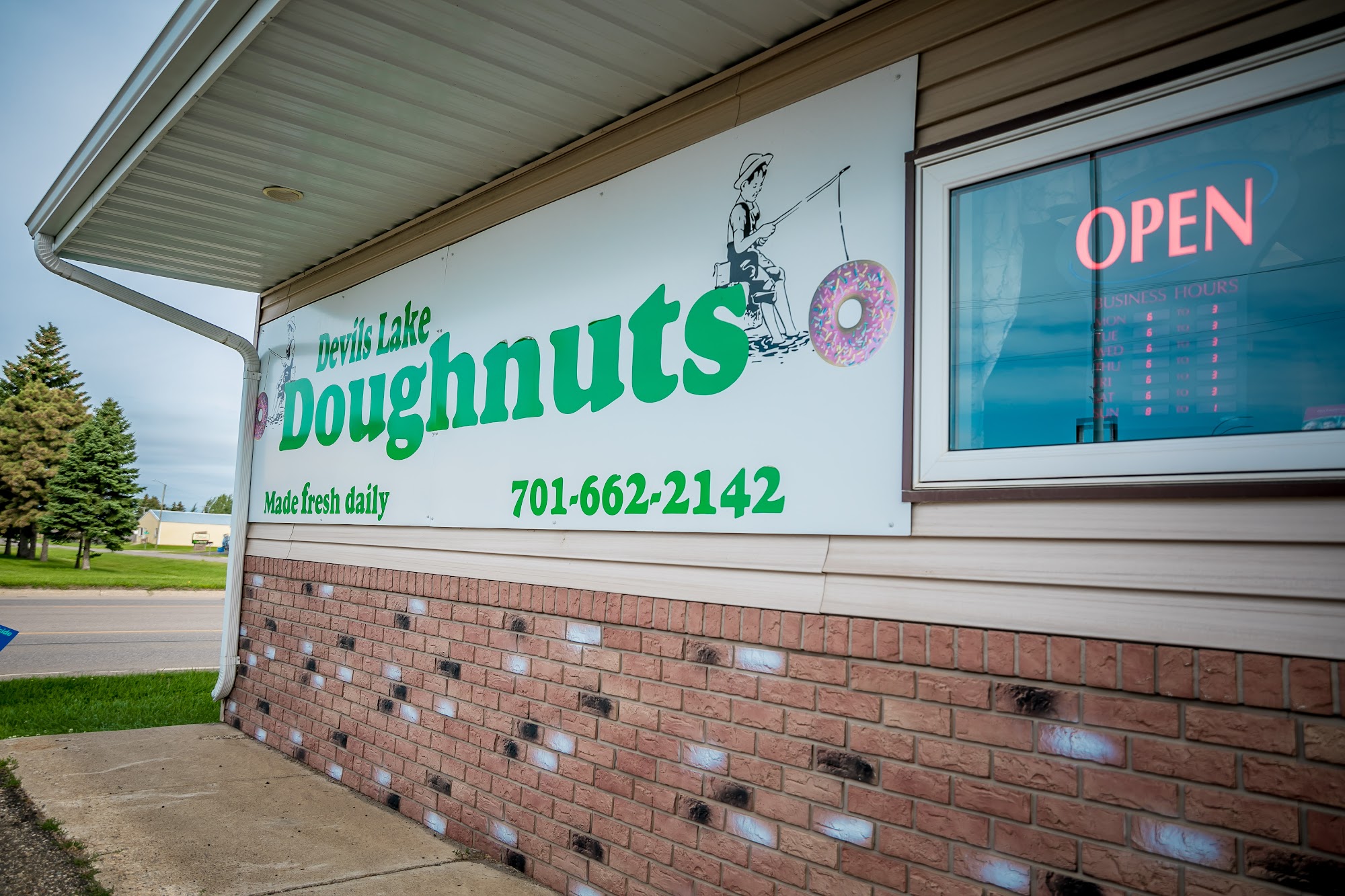 Devil's Lake Donuts