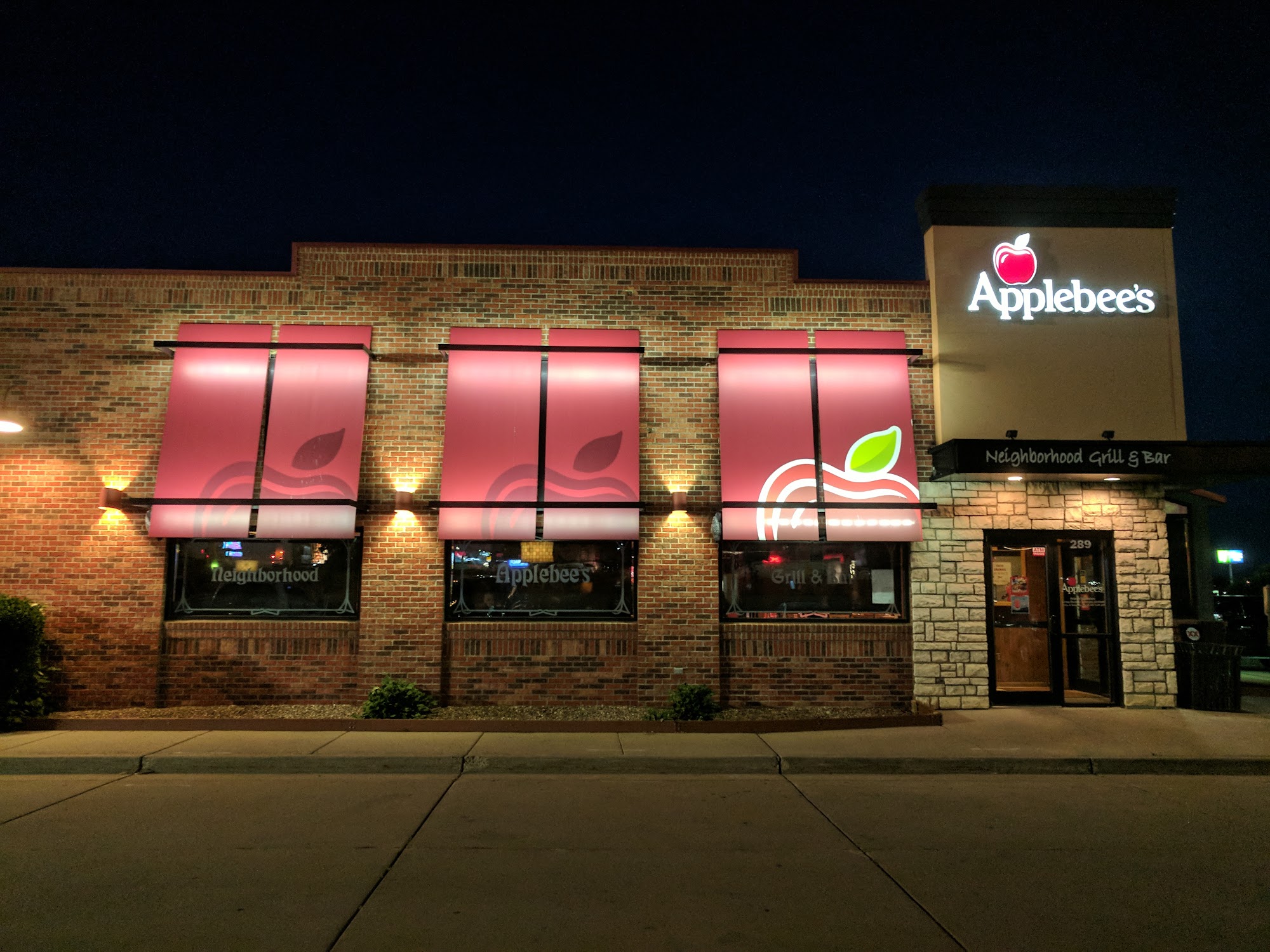 Applebee's Grill + Bar