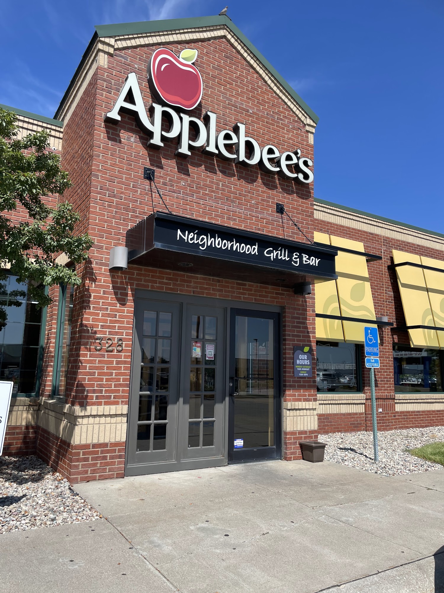 Applebee's Grill + Bar