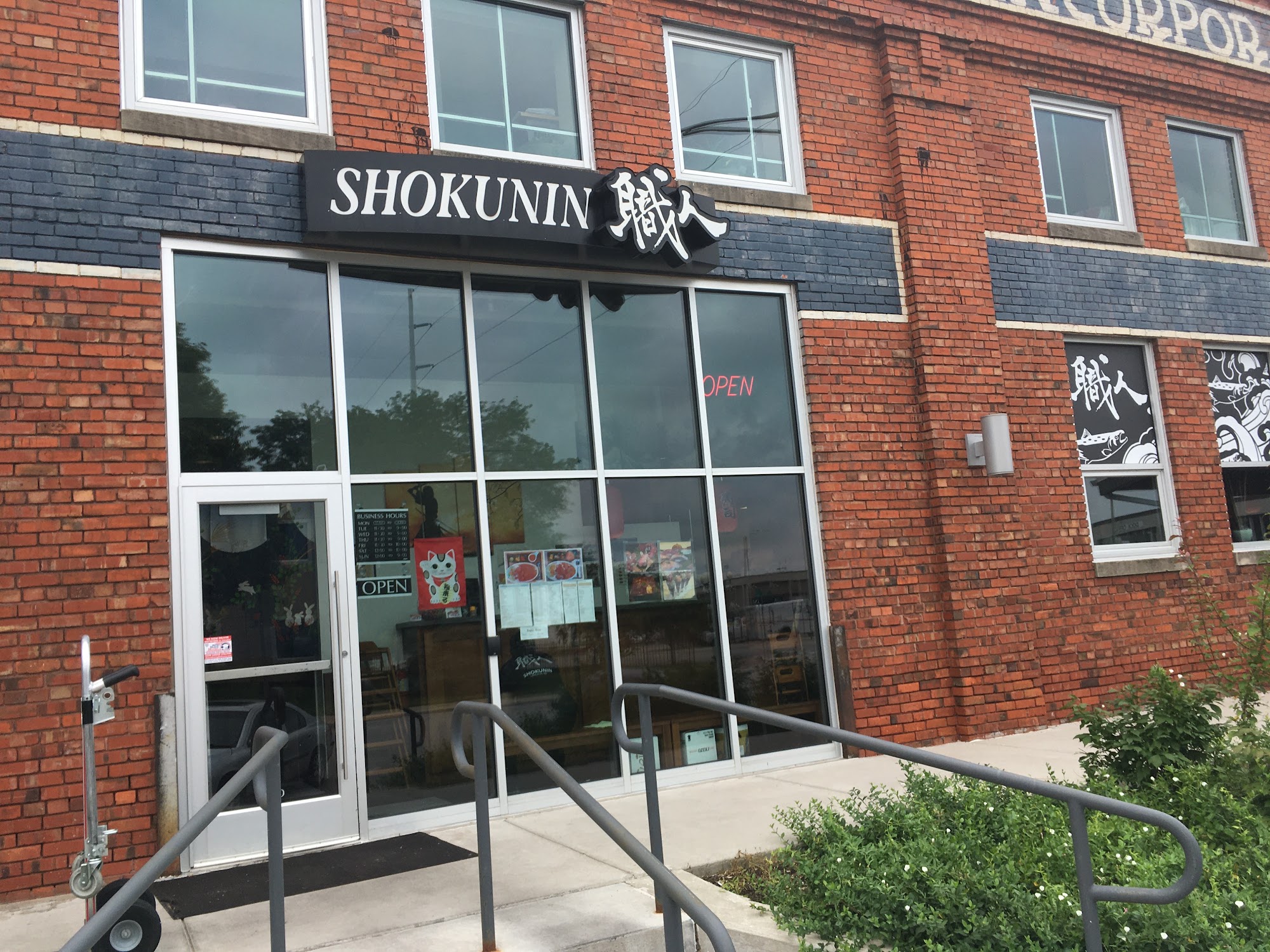 Shokunin Sushi and Japanese Cuisine