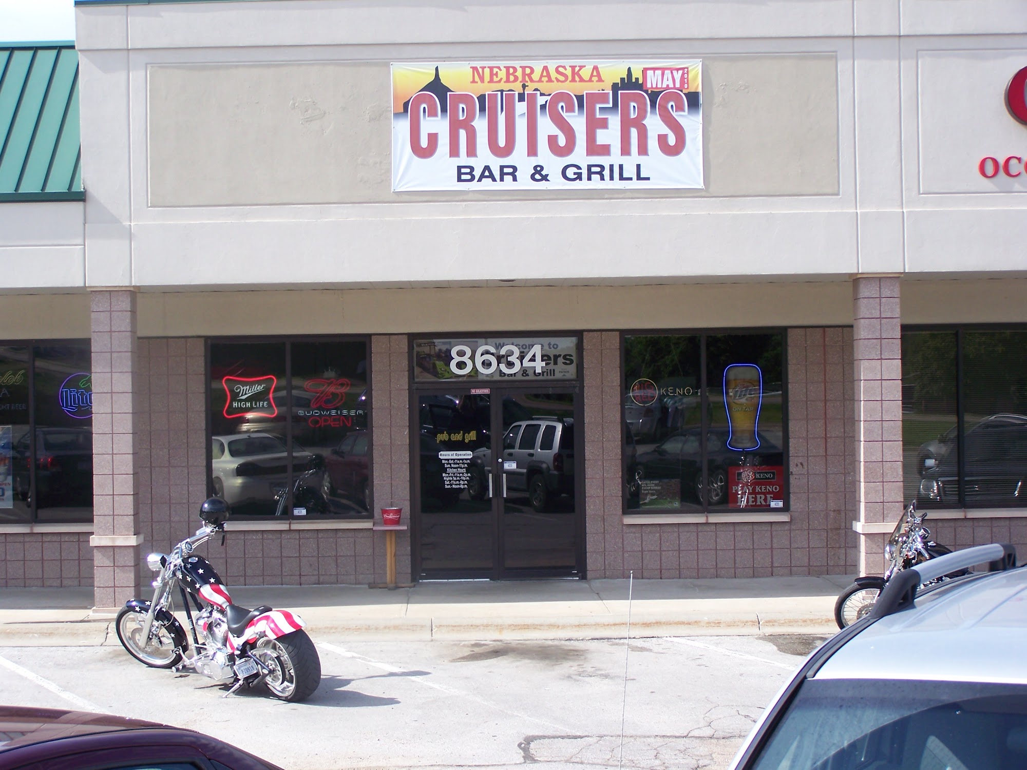 Cruisers Bar & Grill