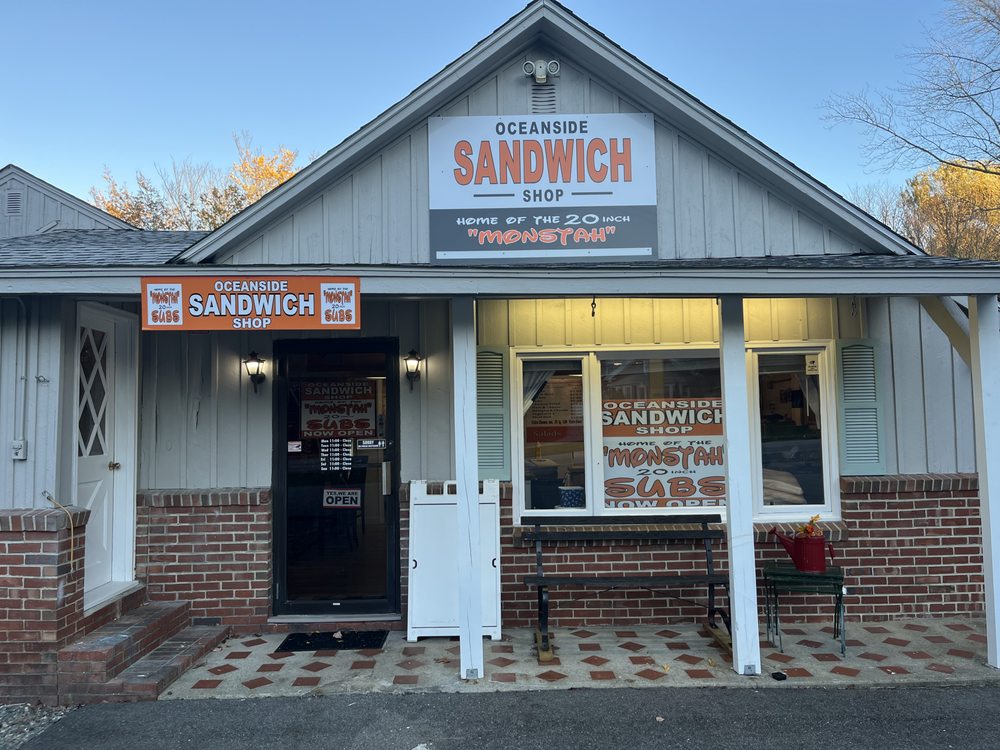 Seacoast sandwich shop