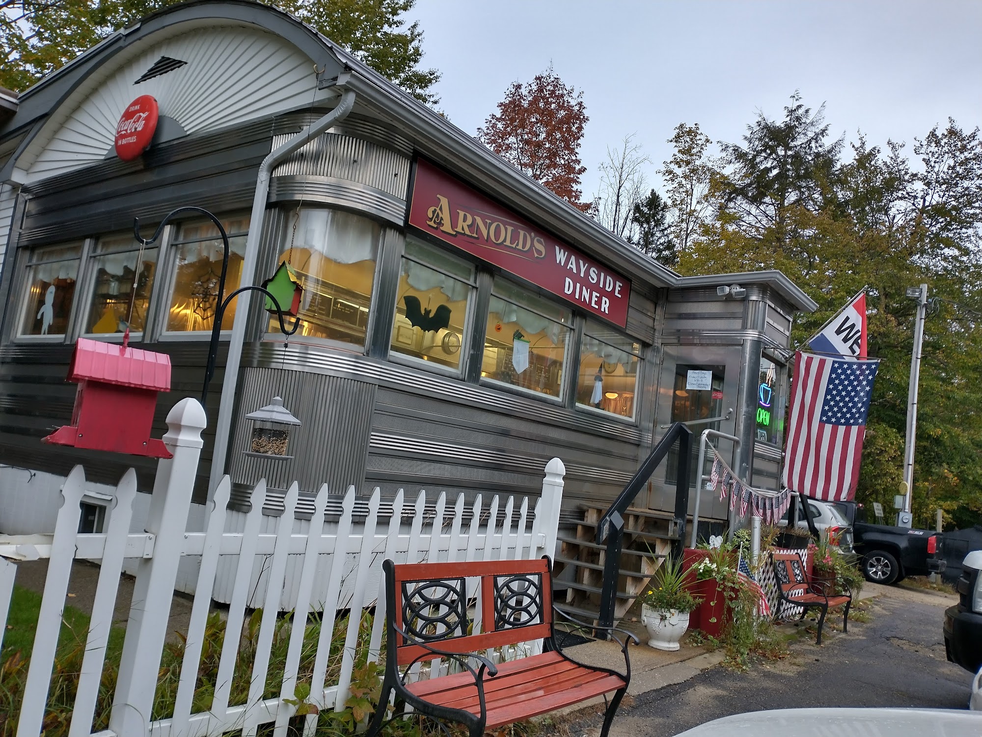 Arnold’s Wayside Diner