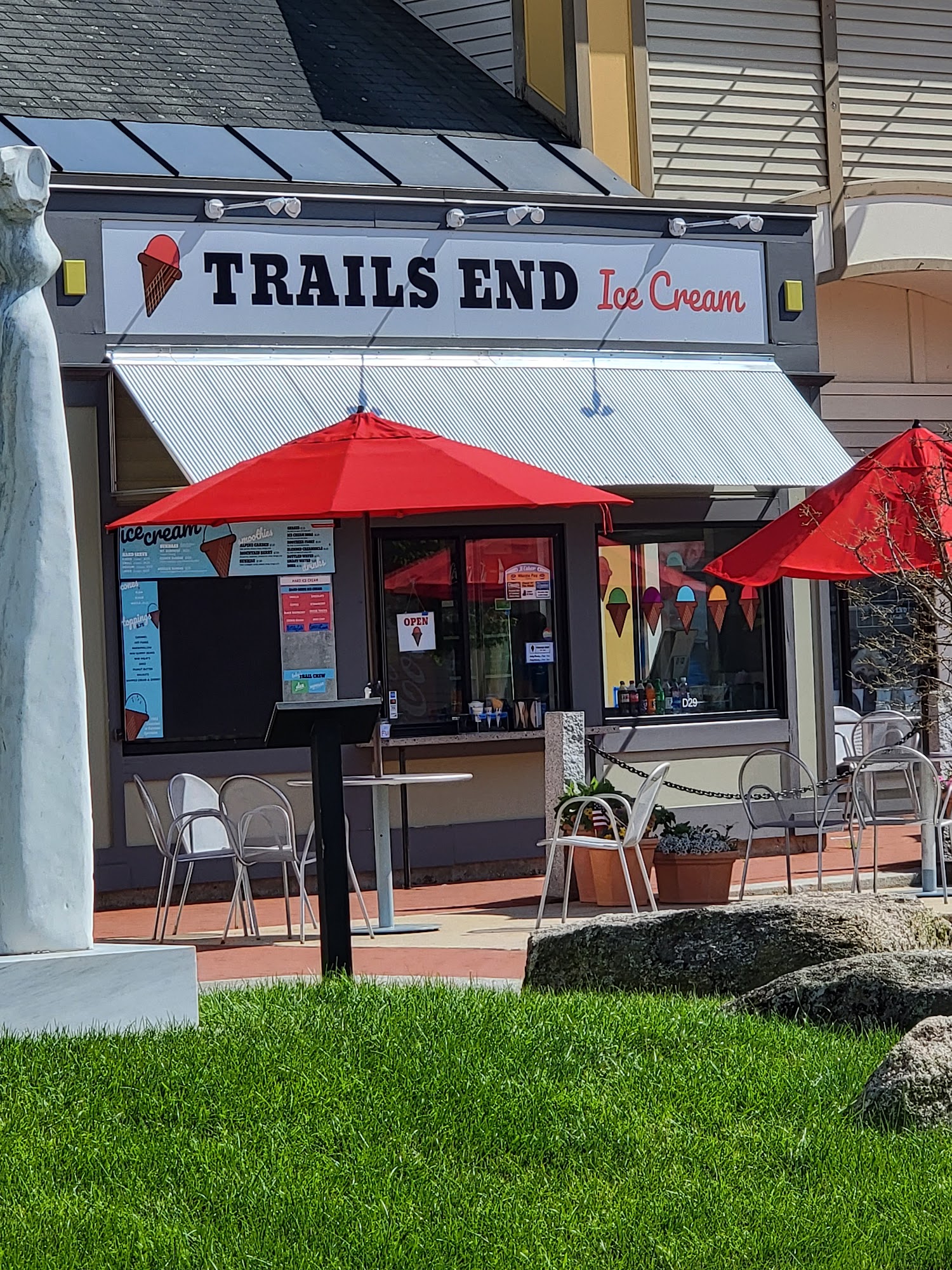 Trails End Ice Cream Shop - Streetside