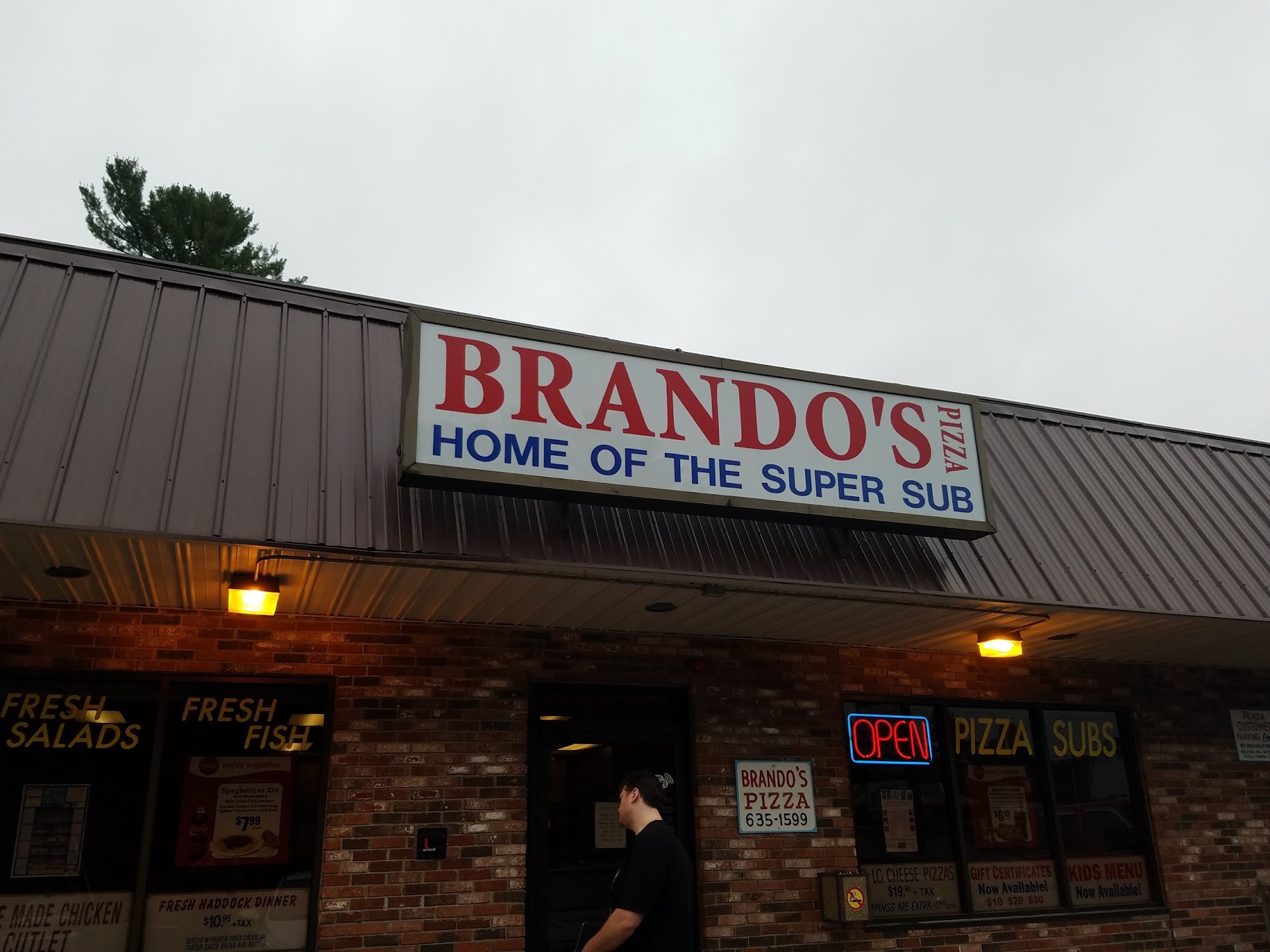 Brando's Pizza & Subs - Pelham NH