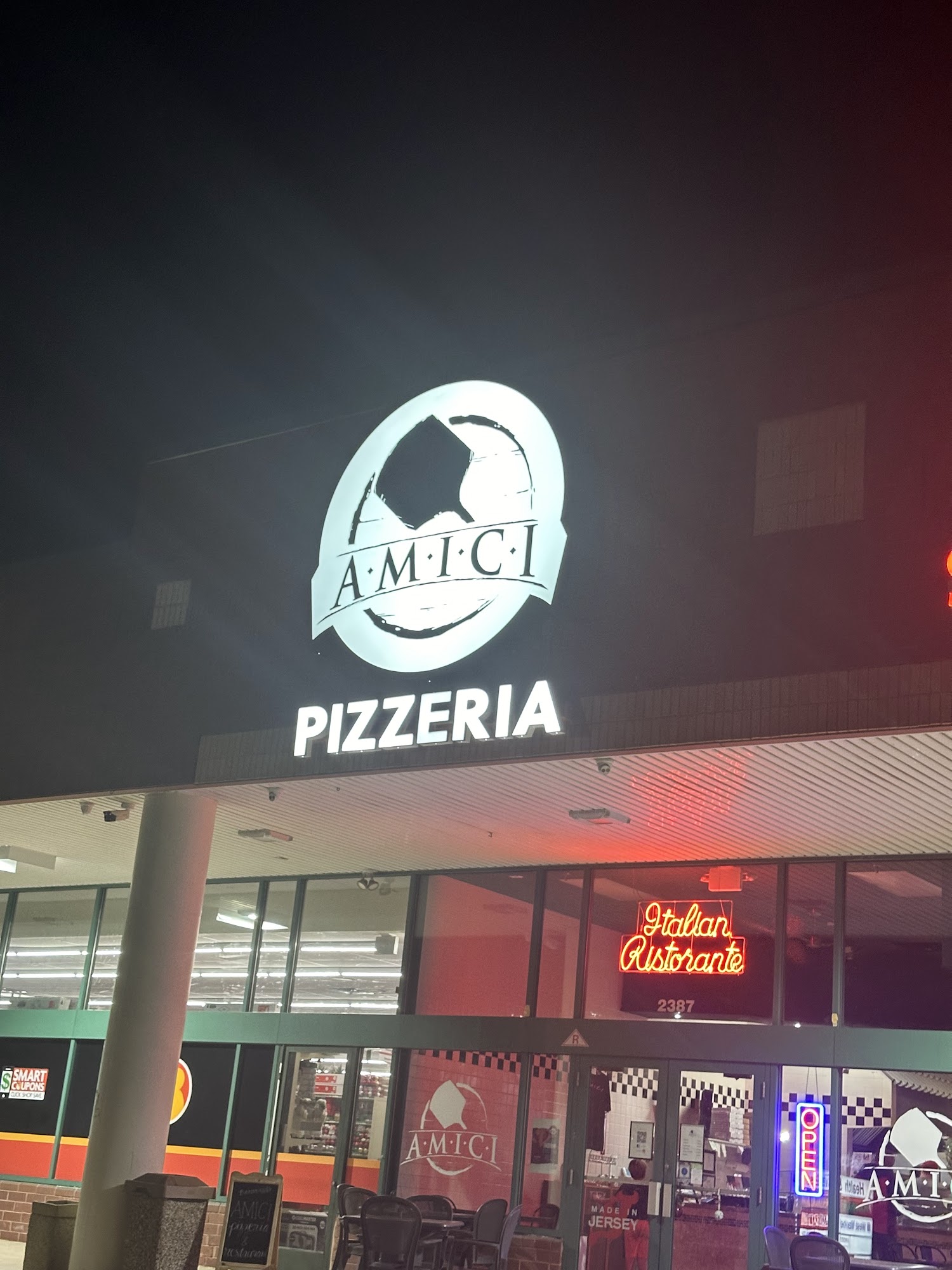 Amici Pizzeria