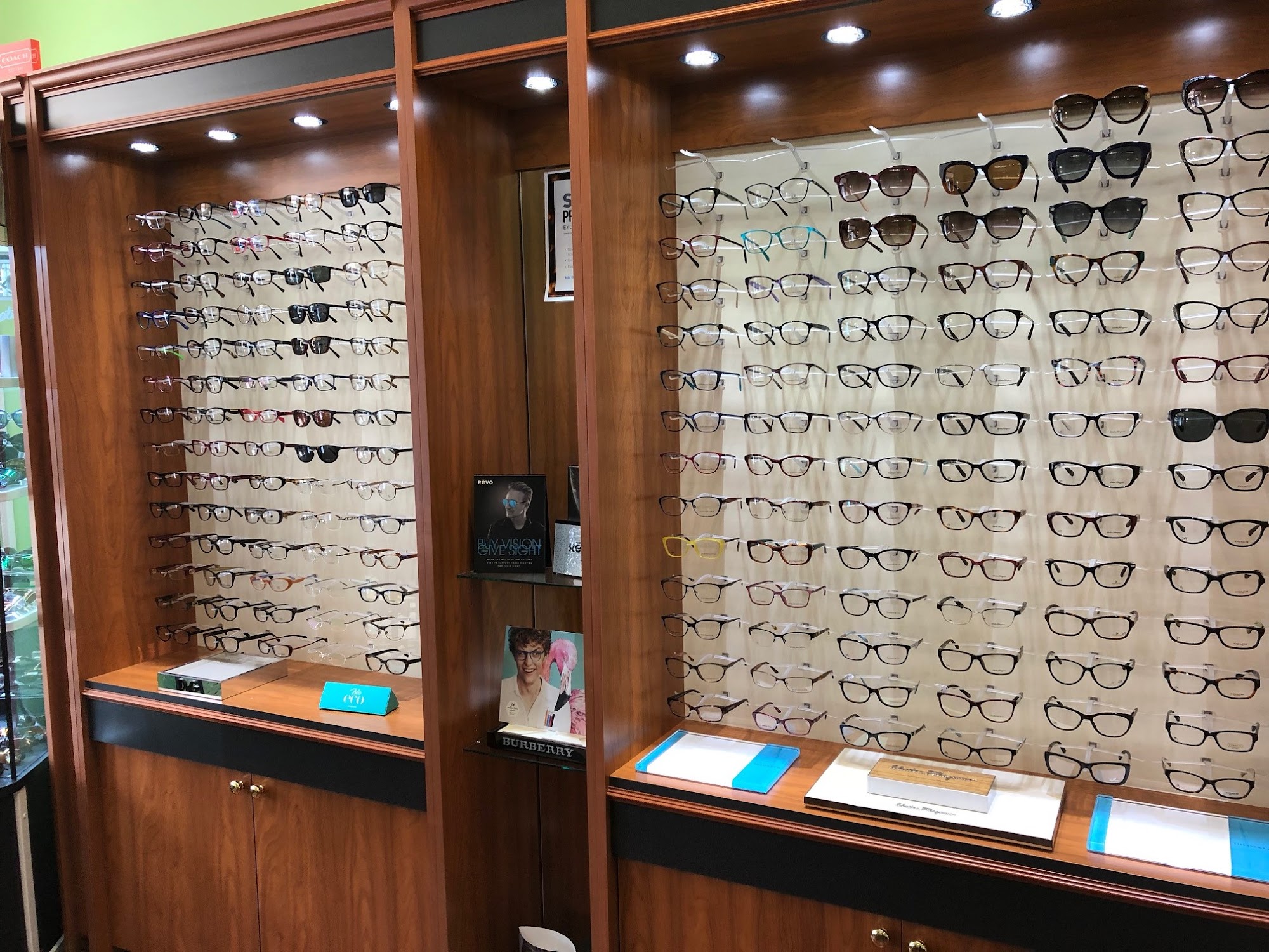 Warren Eye Care, Inc. Riverwalk Village Center, 665 Martinsville Rd #9A, Basking Ridge New Jersey 07920