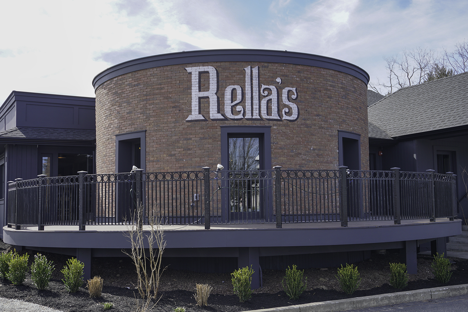 Rella's Italian Tavern