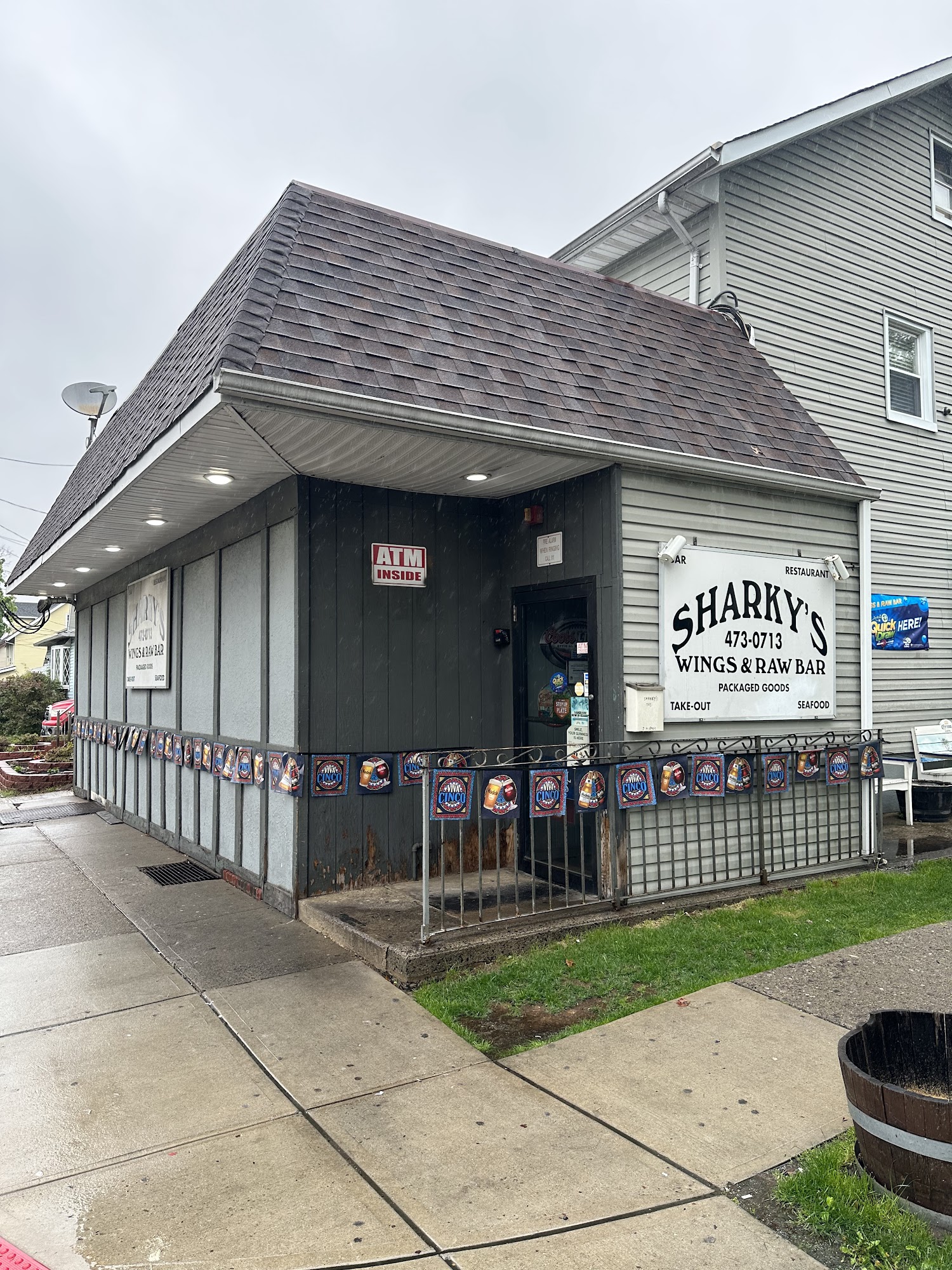 Sharky's Wings & Raw Bar