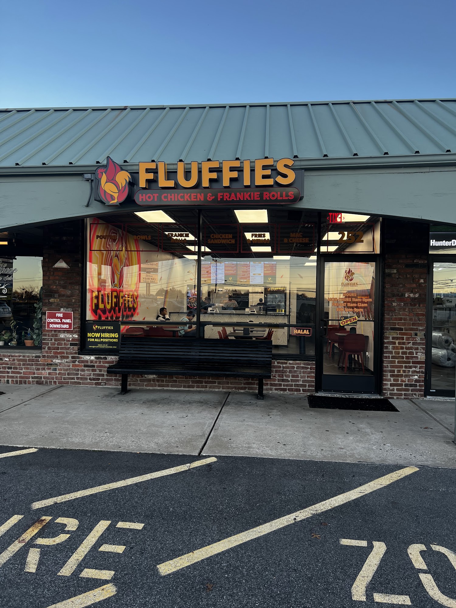 Fluffies Hot Chicken & Frankie Rolls - Hackensack