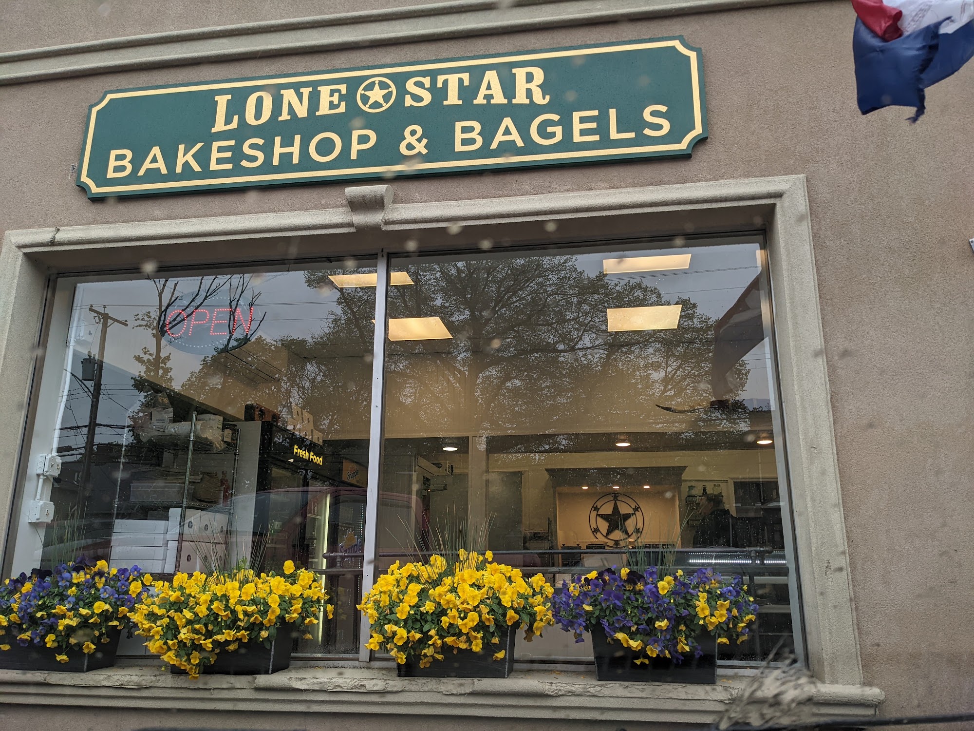 Lonestar Bakeshop & Bagels