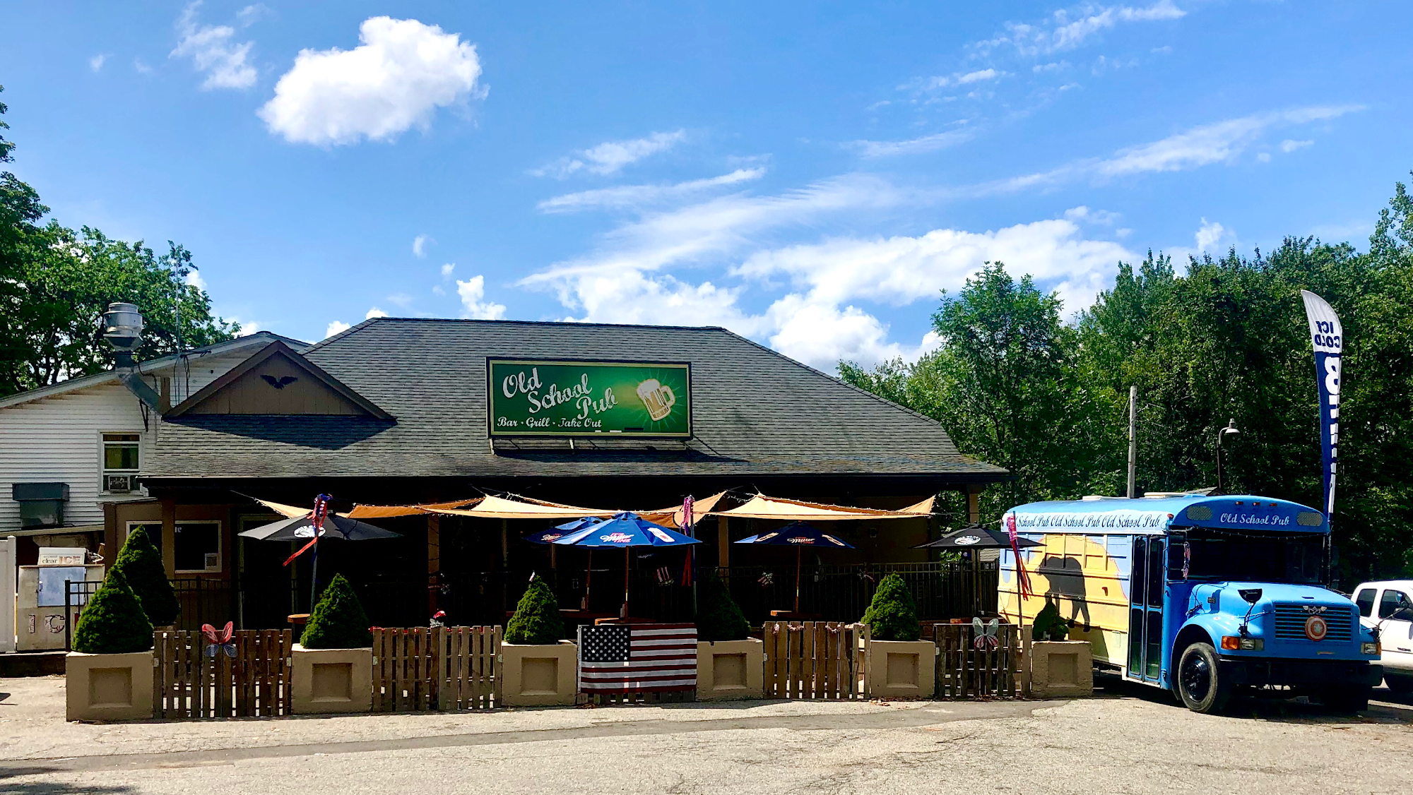 Old School Pub & Grill