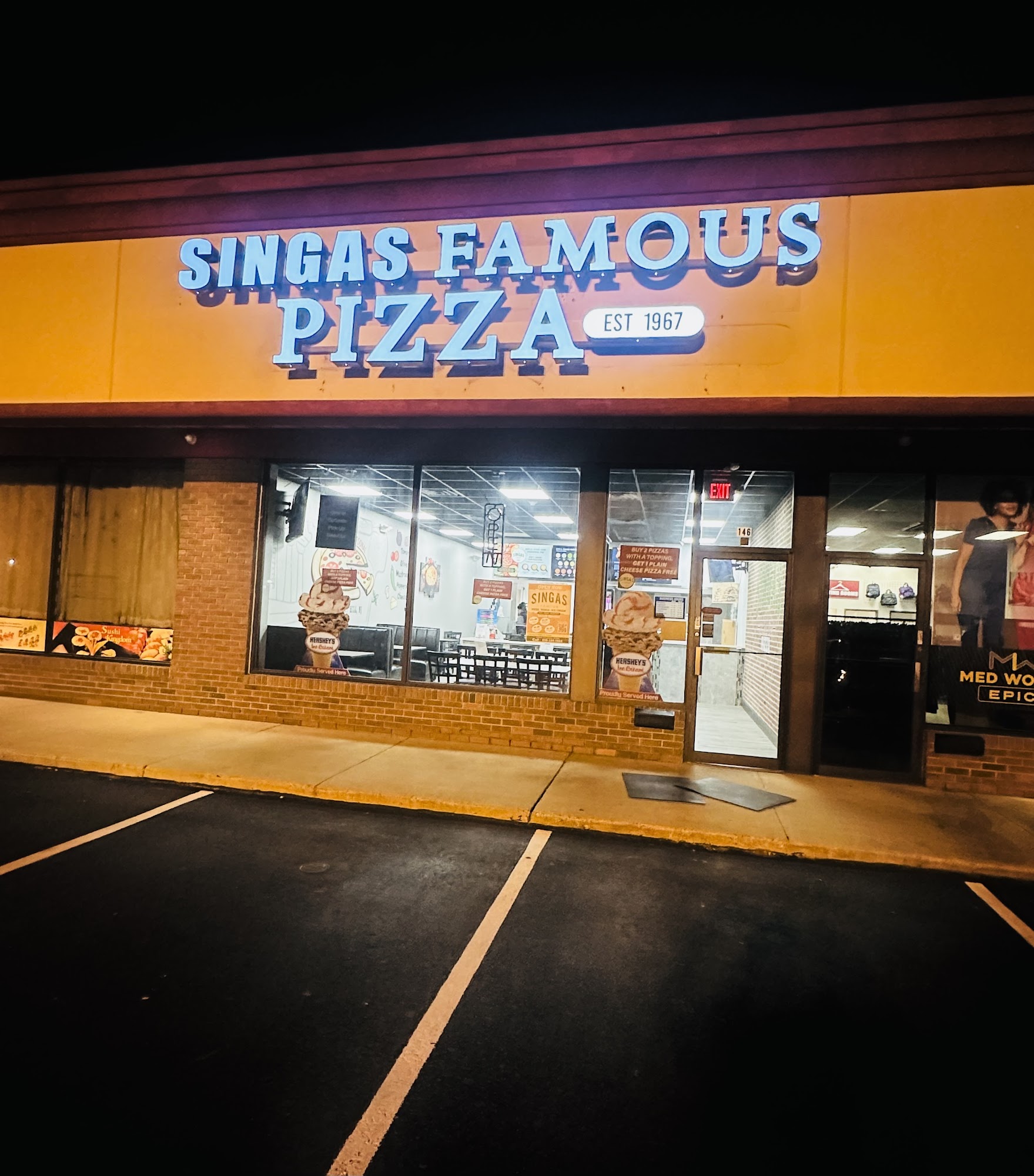 Singas Famous Pizza