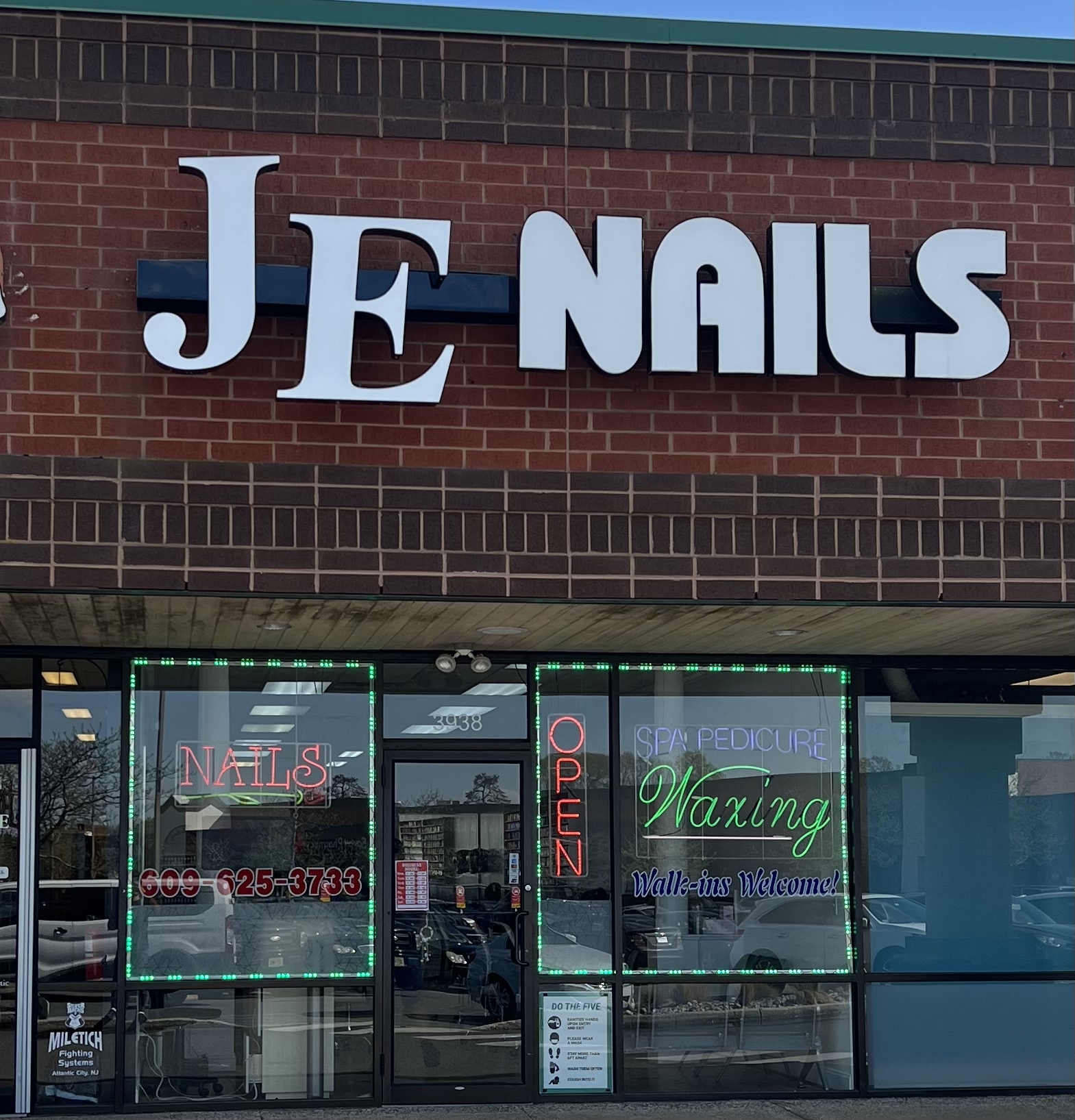 J-E Nails 4450 Black Horse Pike, Mays Landing New Jersey 08330