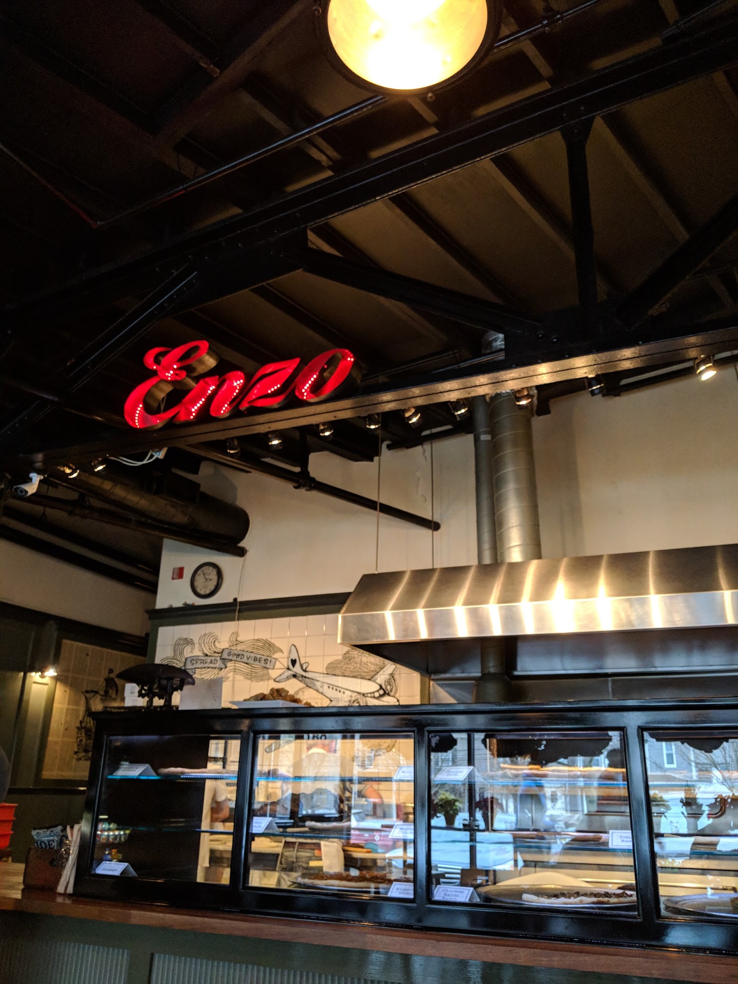 Enzo Pizzeria & Restaurant