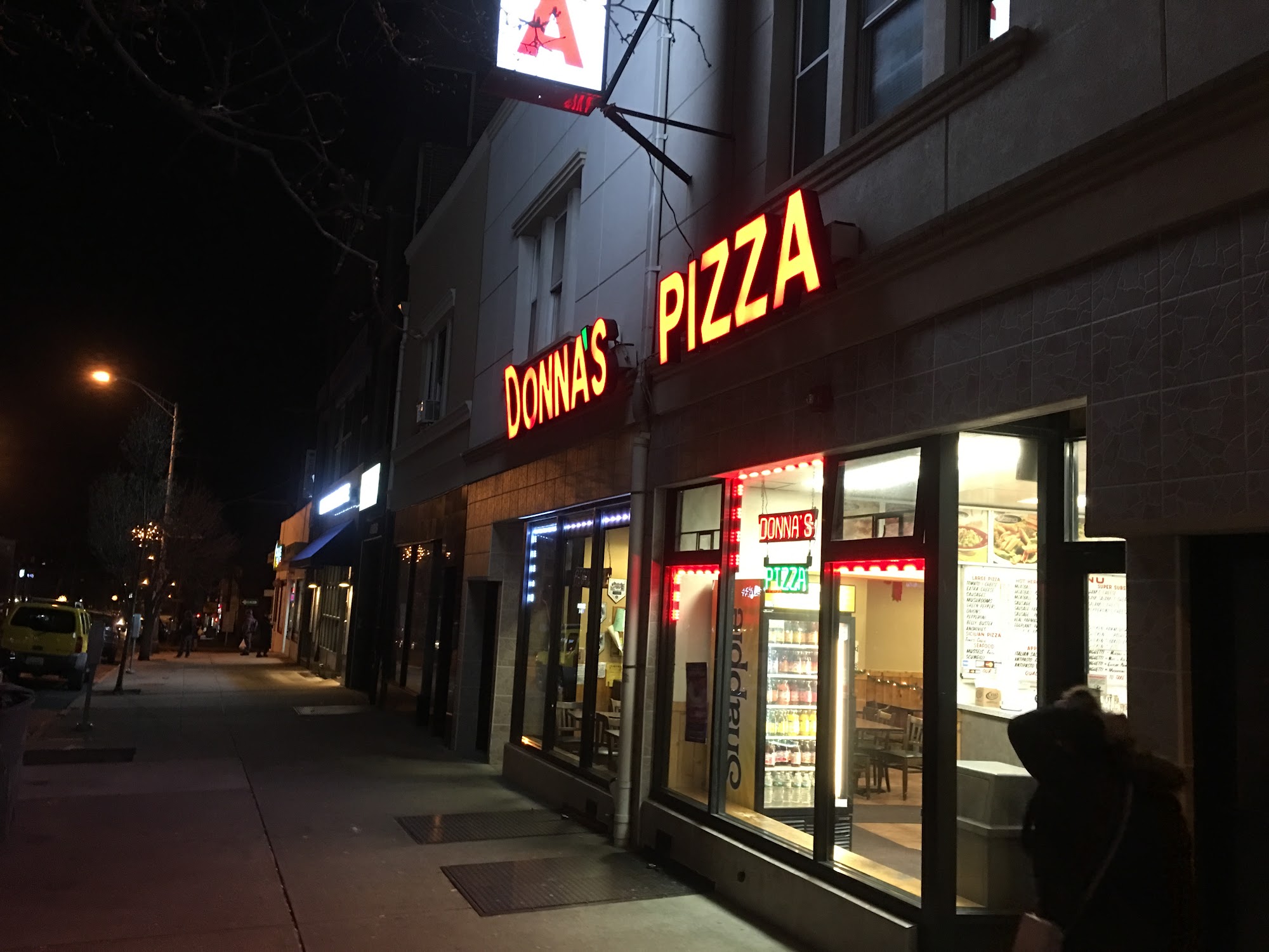 Donna's Pizza Center