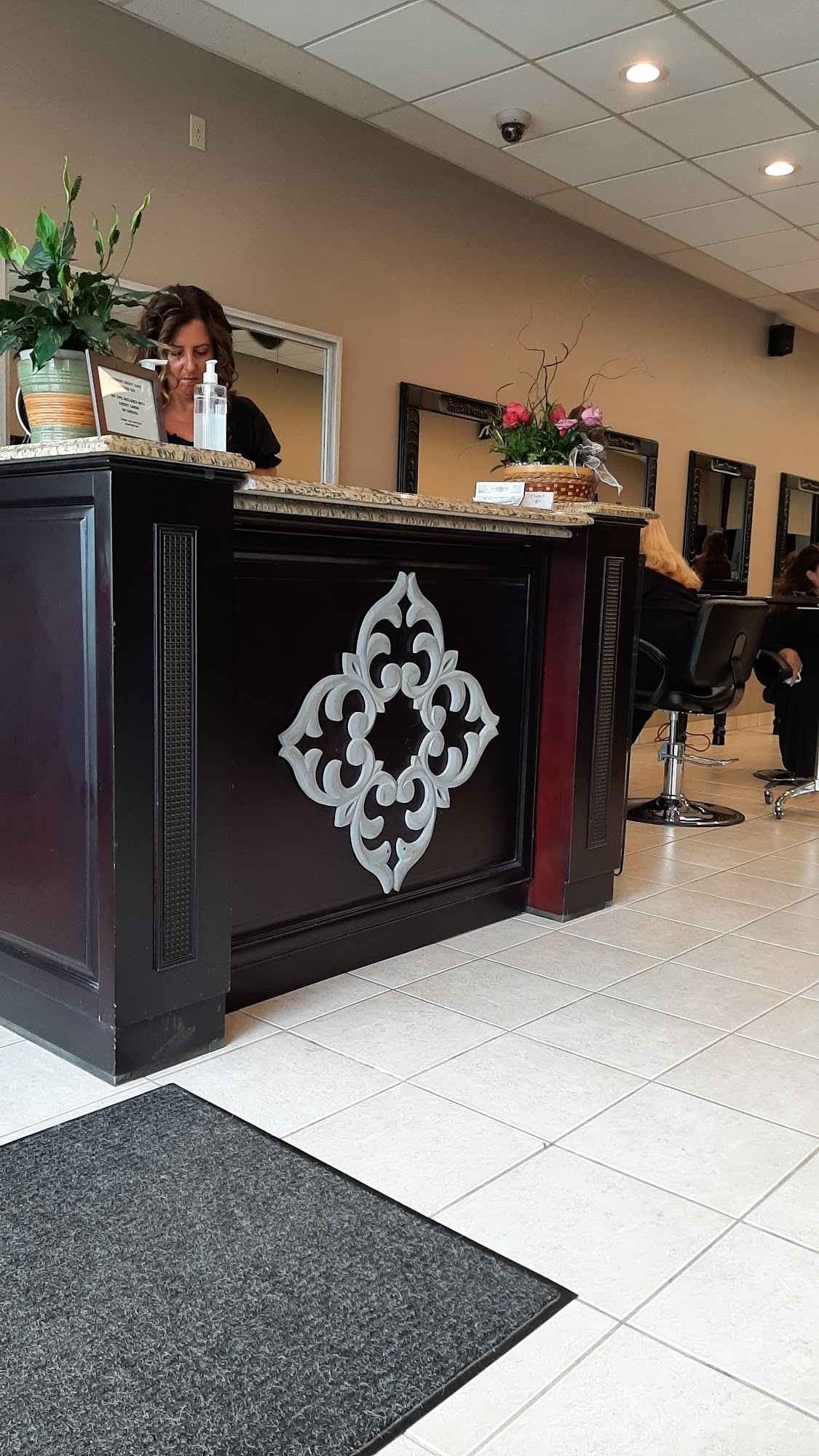 Aviance Hair & Nail Studio 450 N Beverwyck Rd #4, Parsippany New Jersey 07054