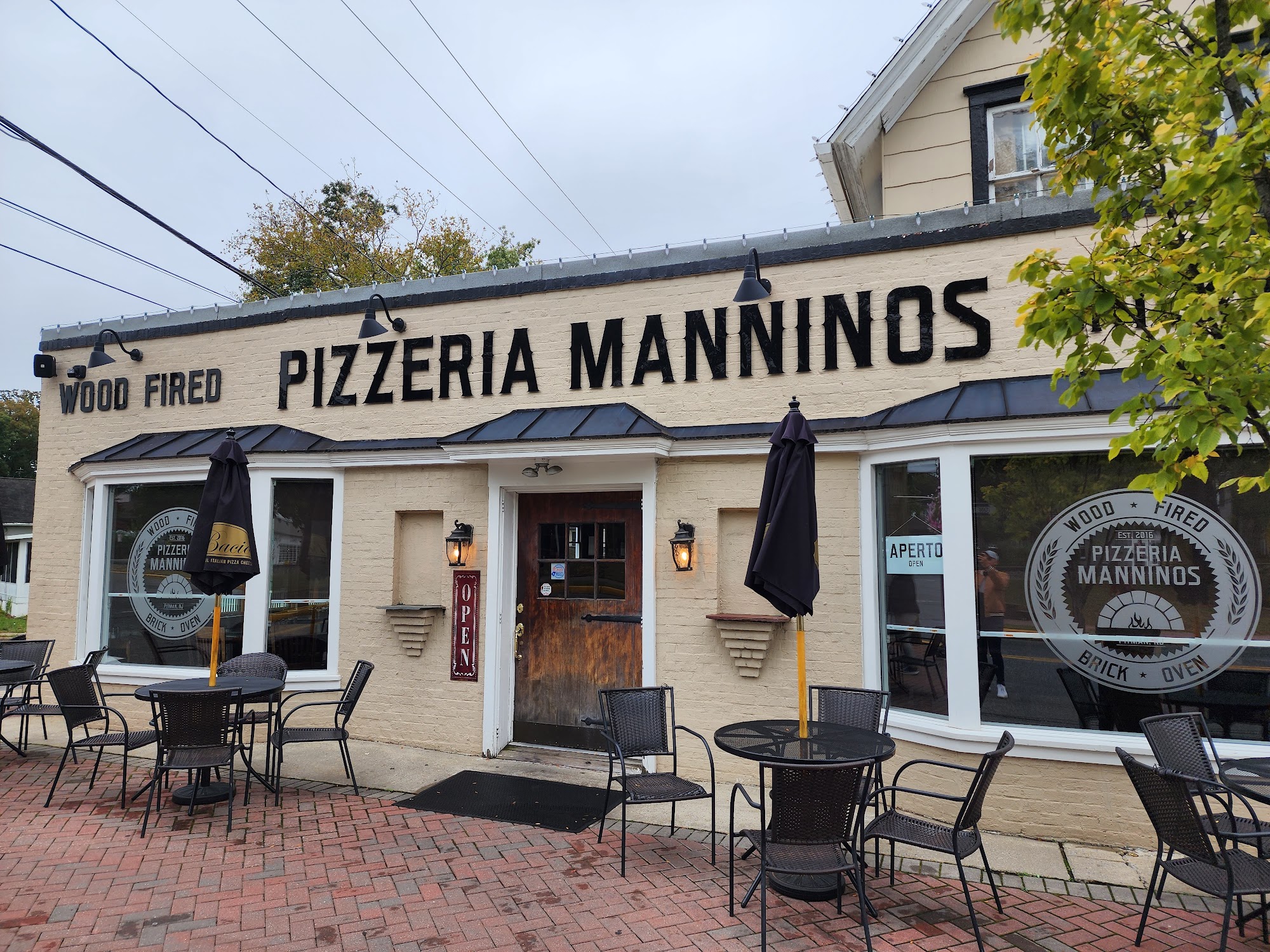 Pizzeria Manninos