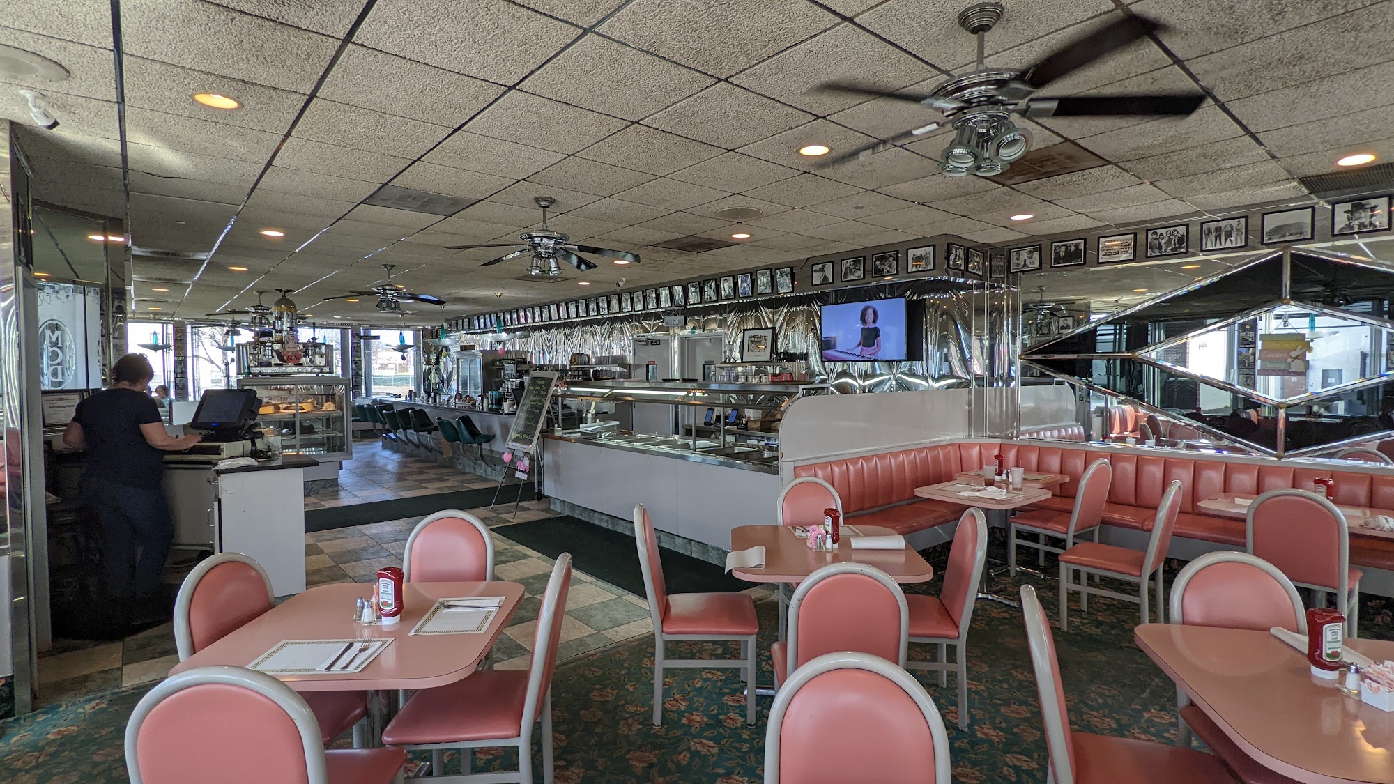 Legends Diner