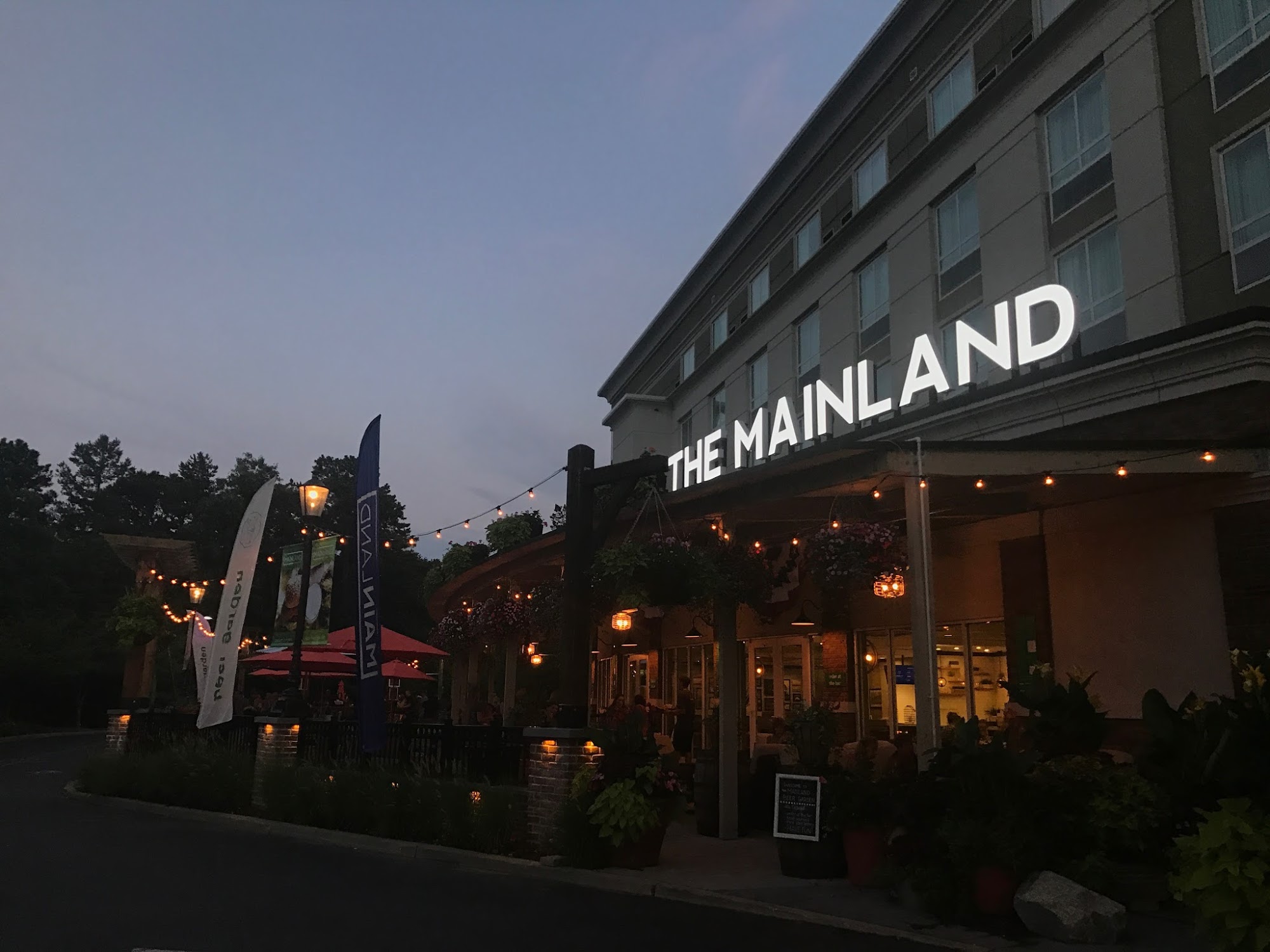 The Mainland Kitchen + Pub