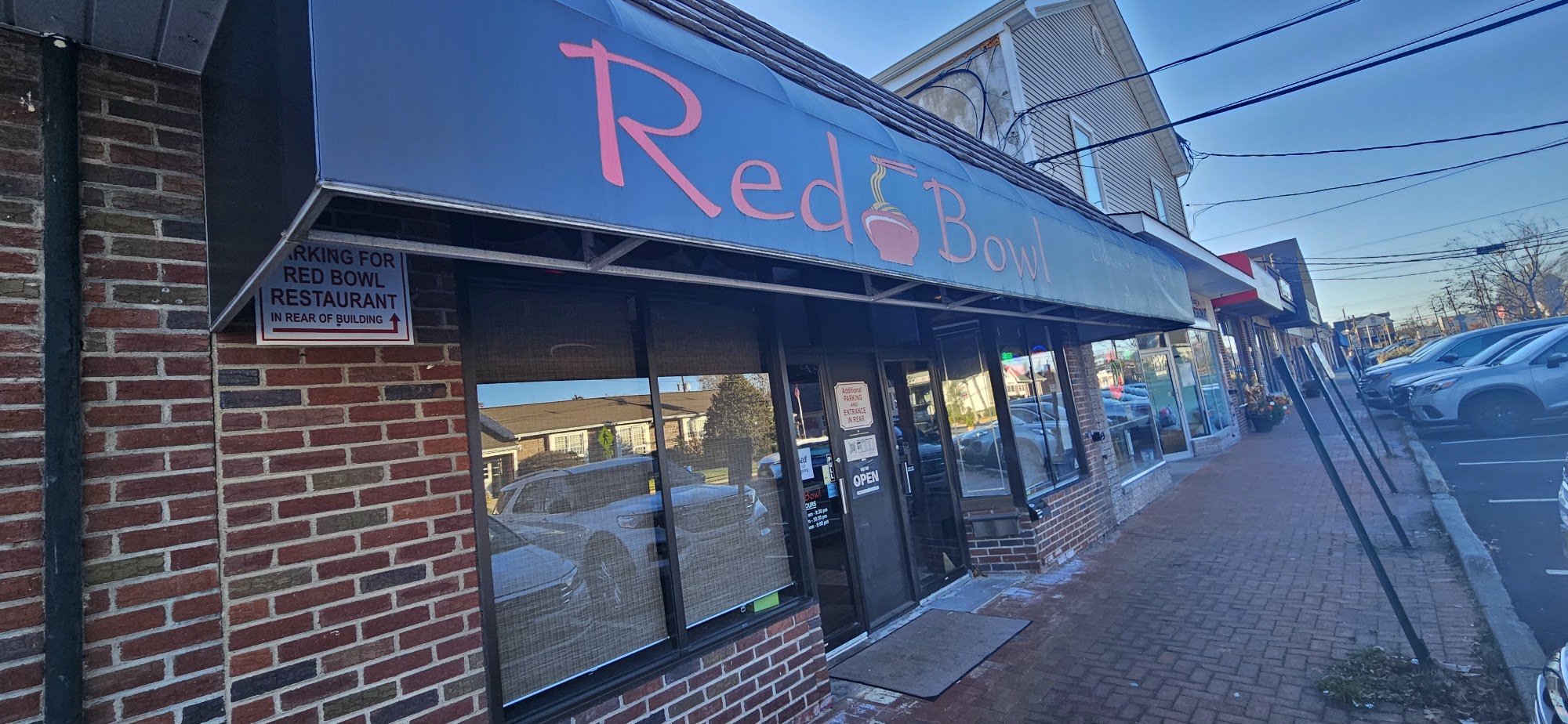 Red Bowl - Chinese, Japanese, Thai, Asian Fusion Restaurant