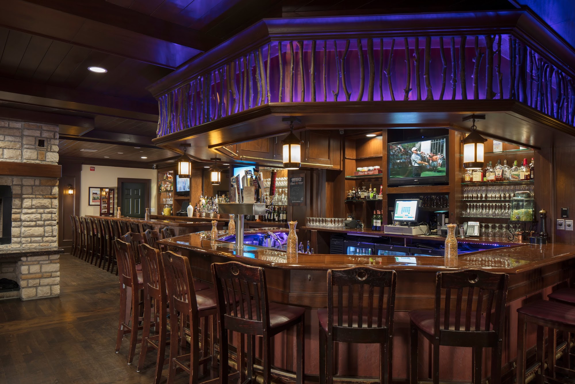 Highlander Pub and Grill