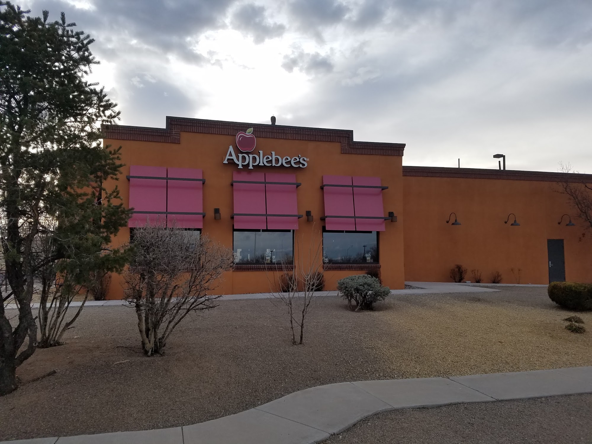 Applebee's Grill + Bar