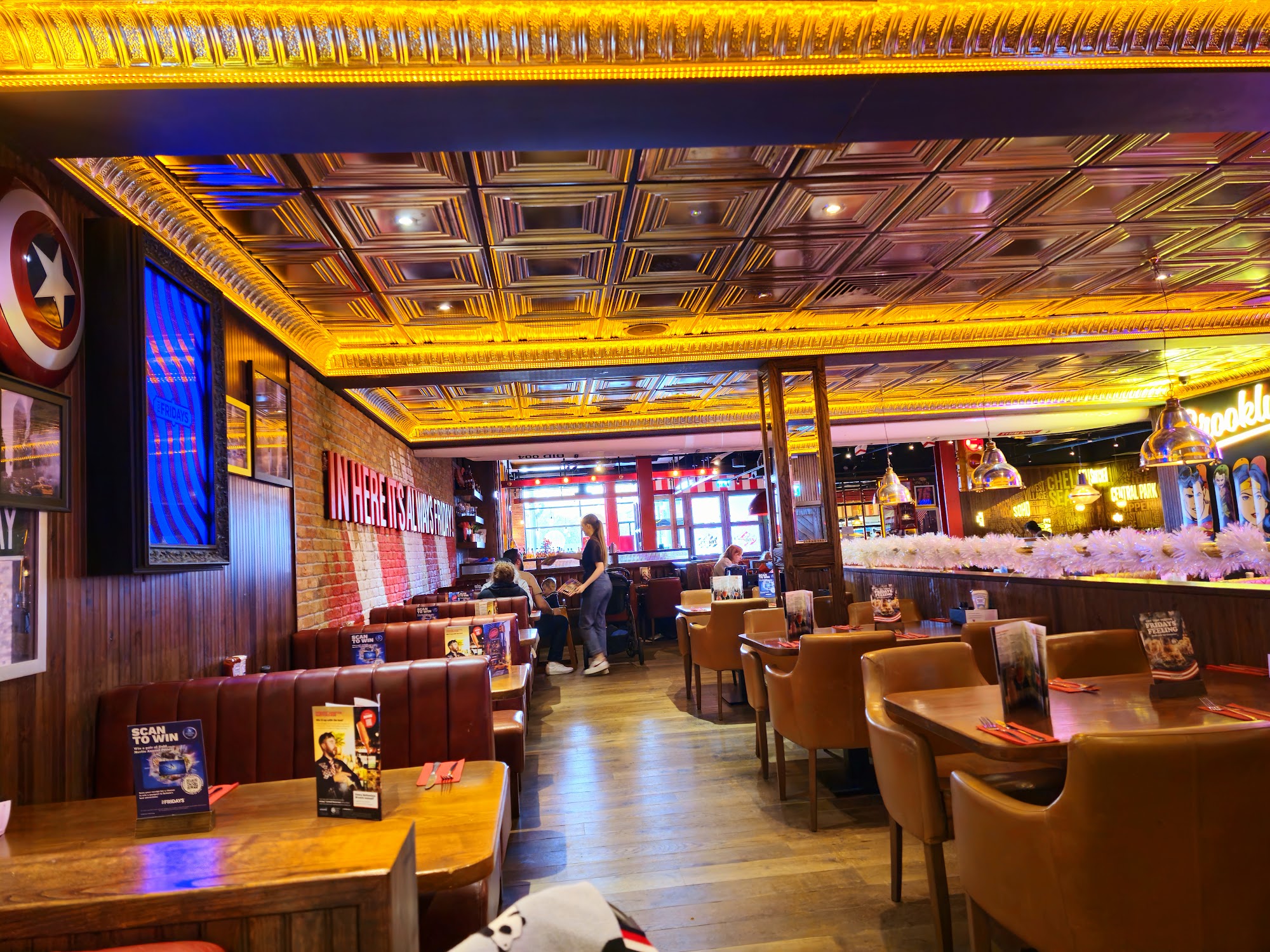 TGI Fridays - Rushden Lakes Unit 9 West Terrace, Rushden
