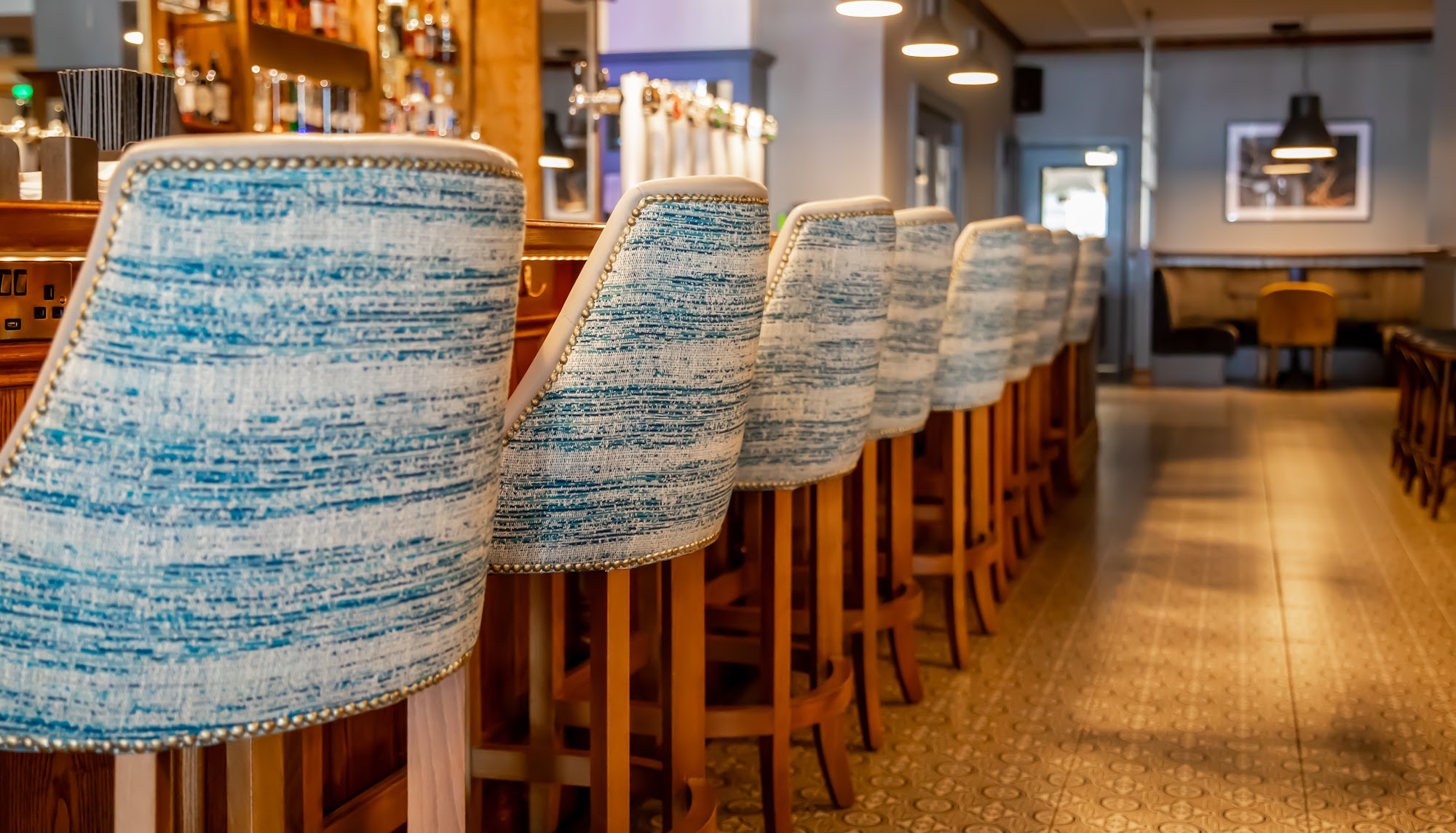 Larkin's - Brasserie & Lounge 17 Francis St, Newry