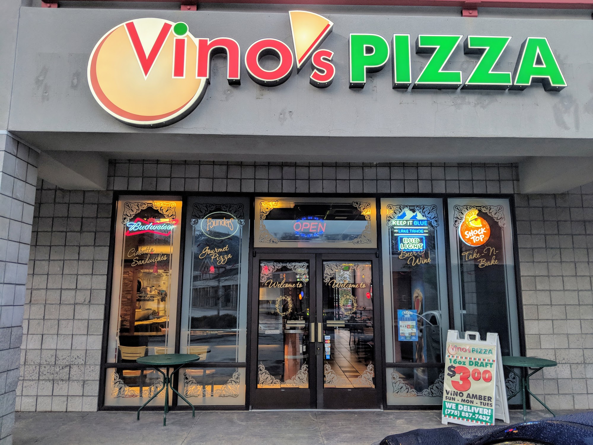 Vino's Pizza