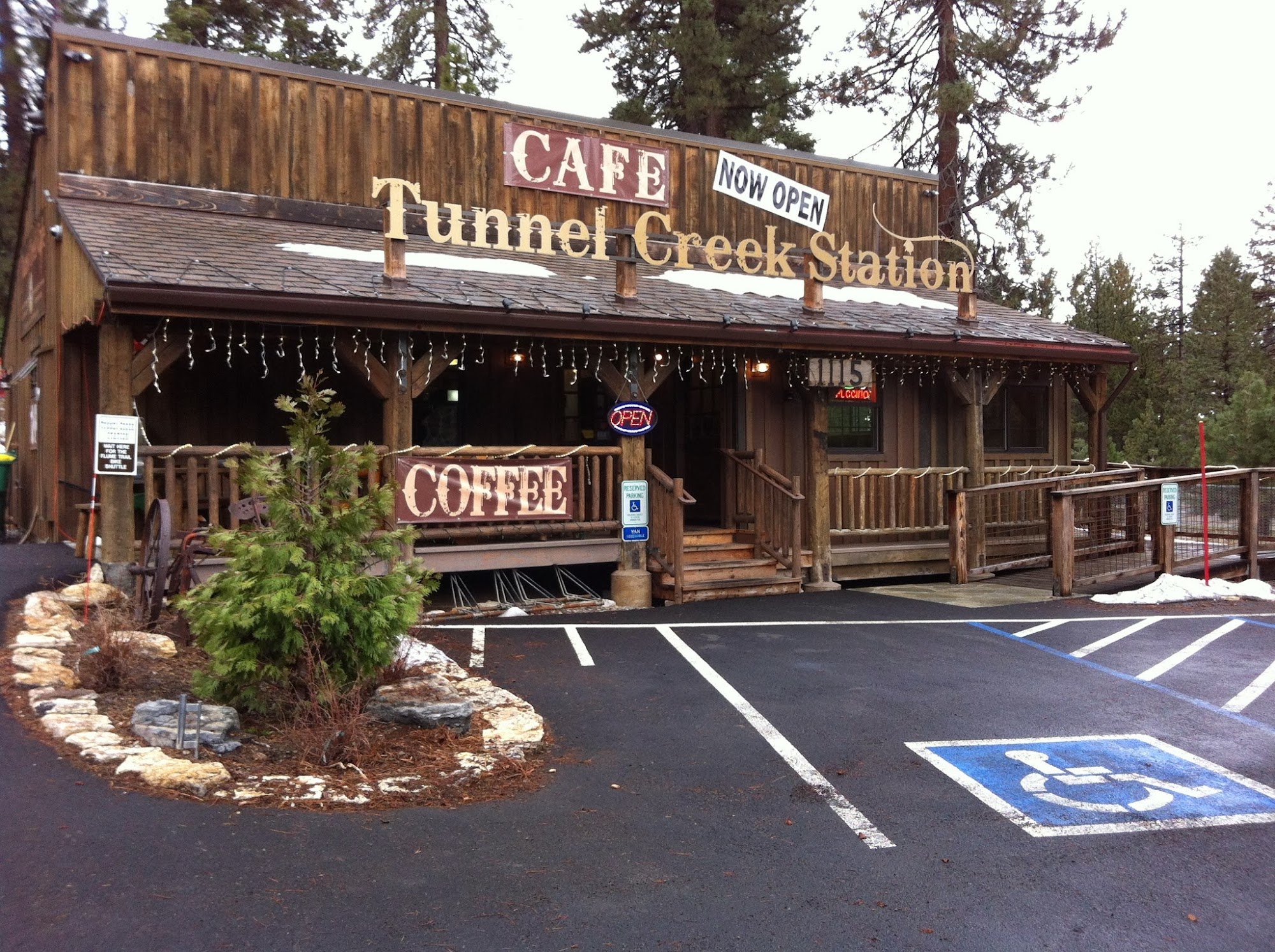 Tunnel Creek Café